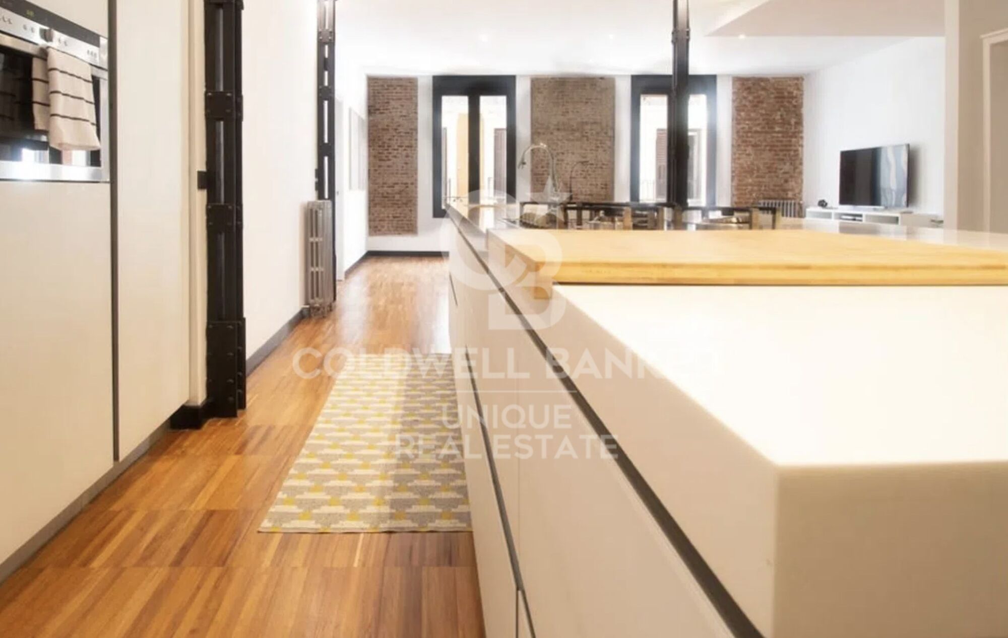Renovated exterior apartment in the center of Madrid