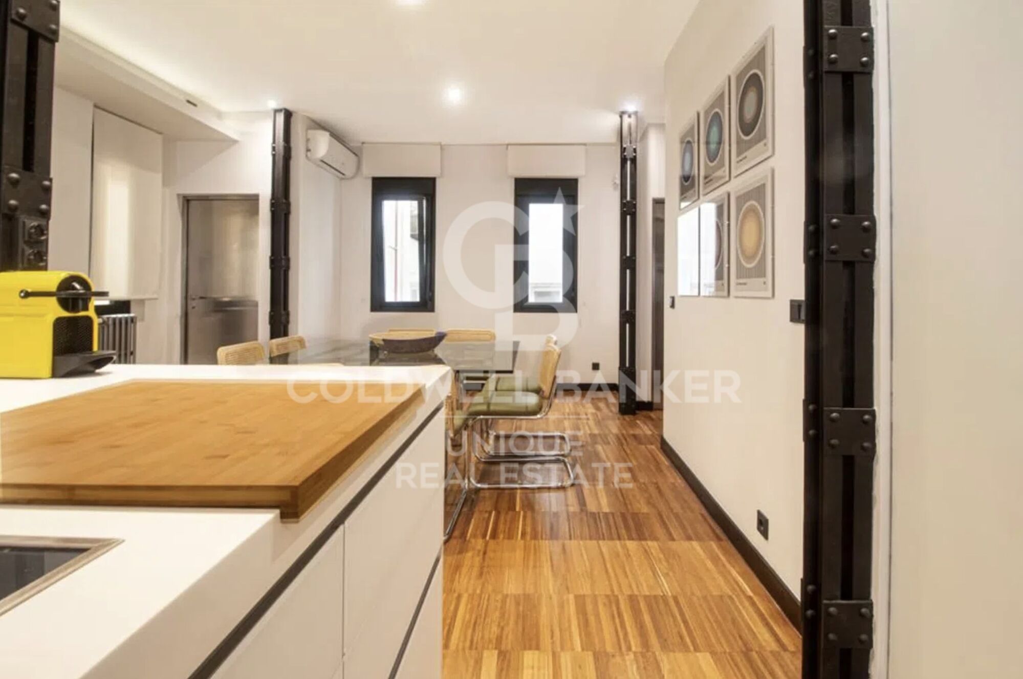 Renovated exterior apartment in the center of Madrid