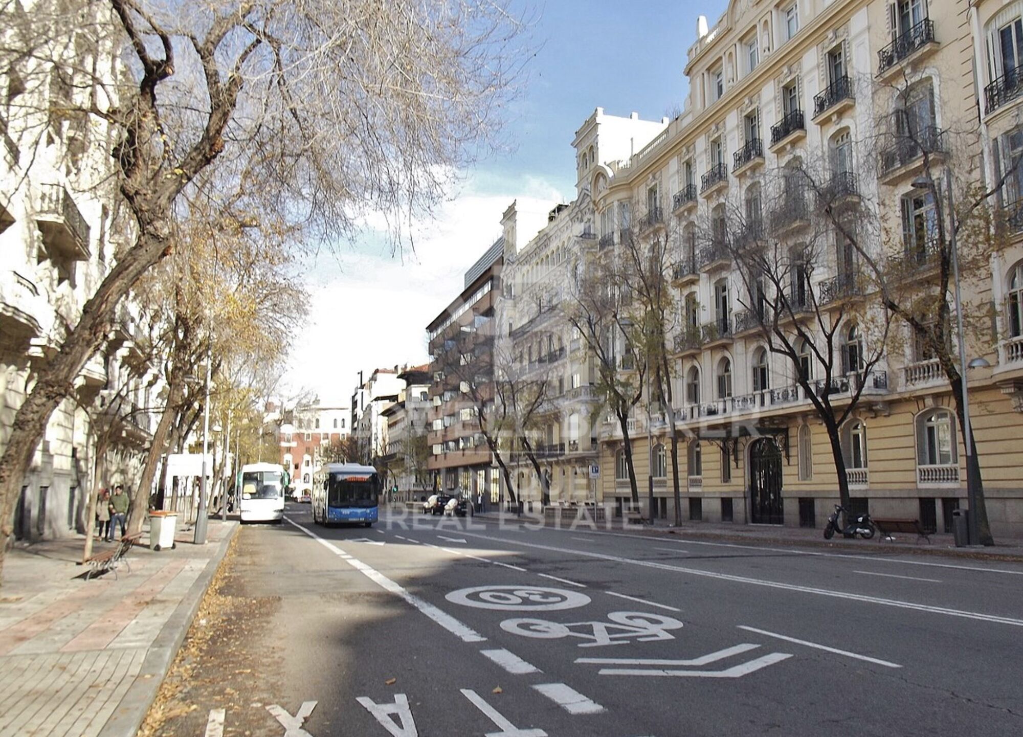 Flat 3 Bedrooms Sale Madrid