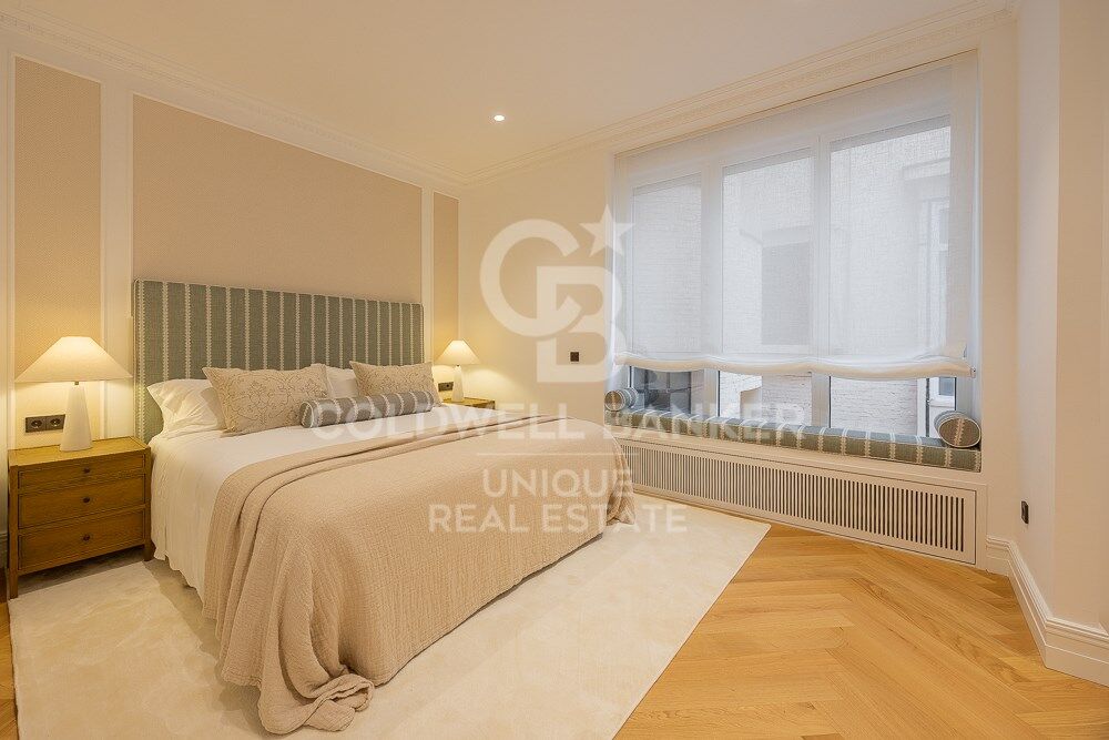 Renovated Three-Bedroom Apartment in the Heart of Almagro