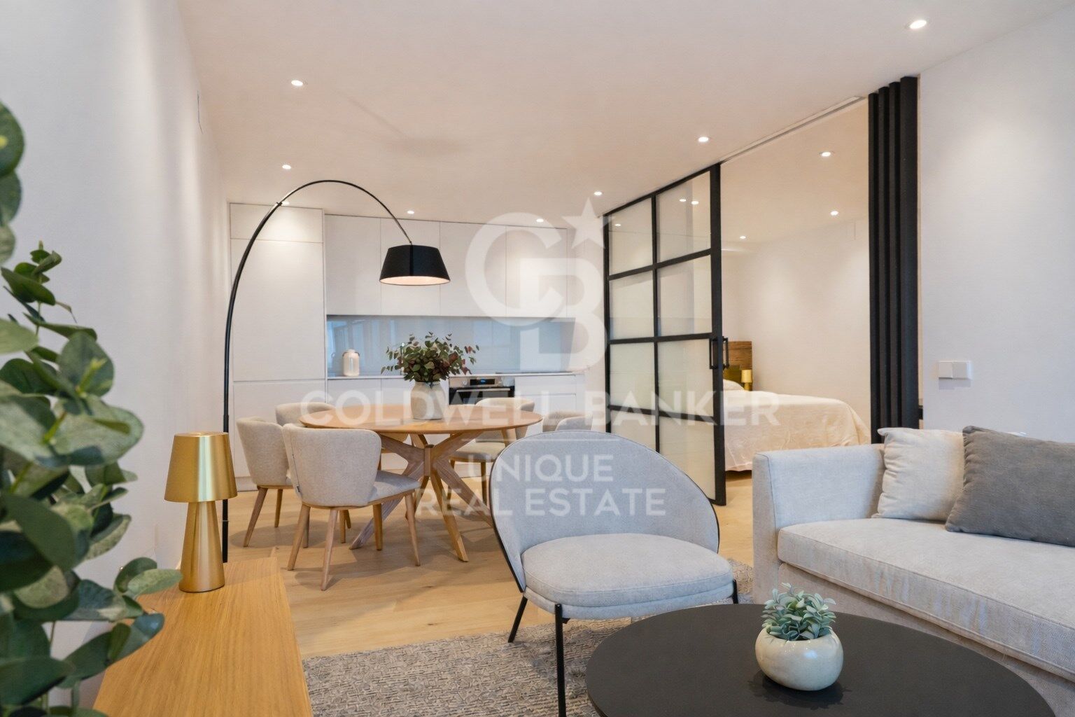 1-bedroom exterior flat in Colón, Madrid