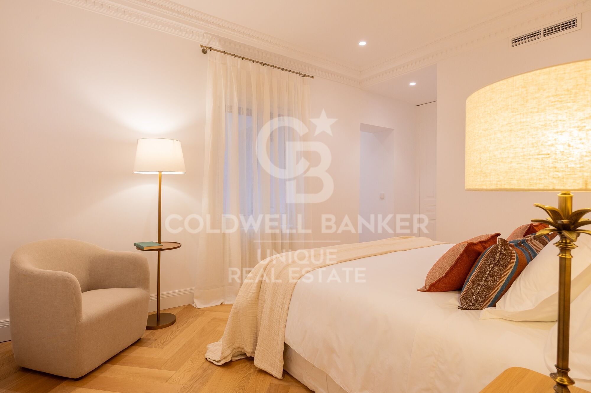 Renovated three-bedroom apartment in Castellana, Madrid