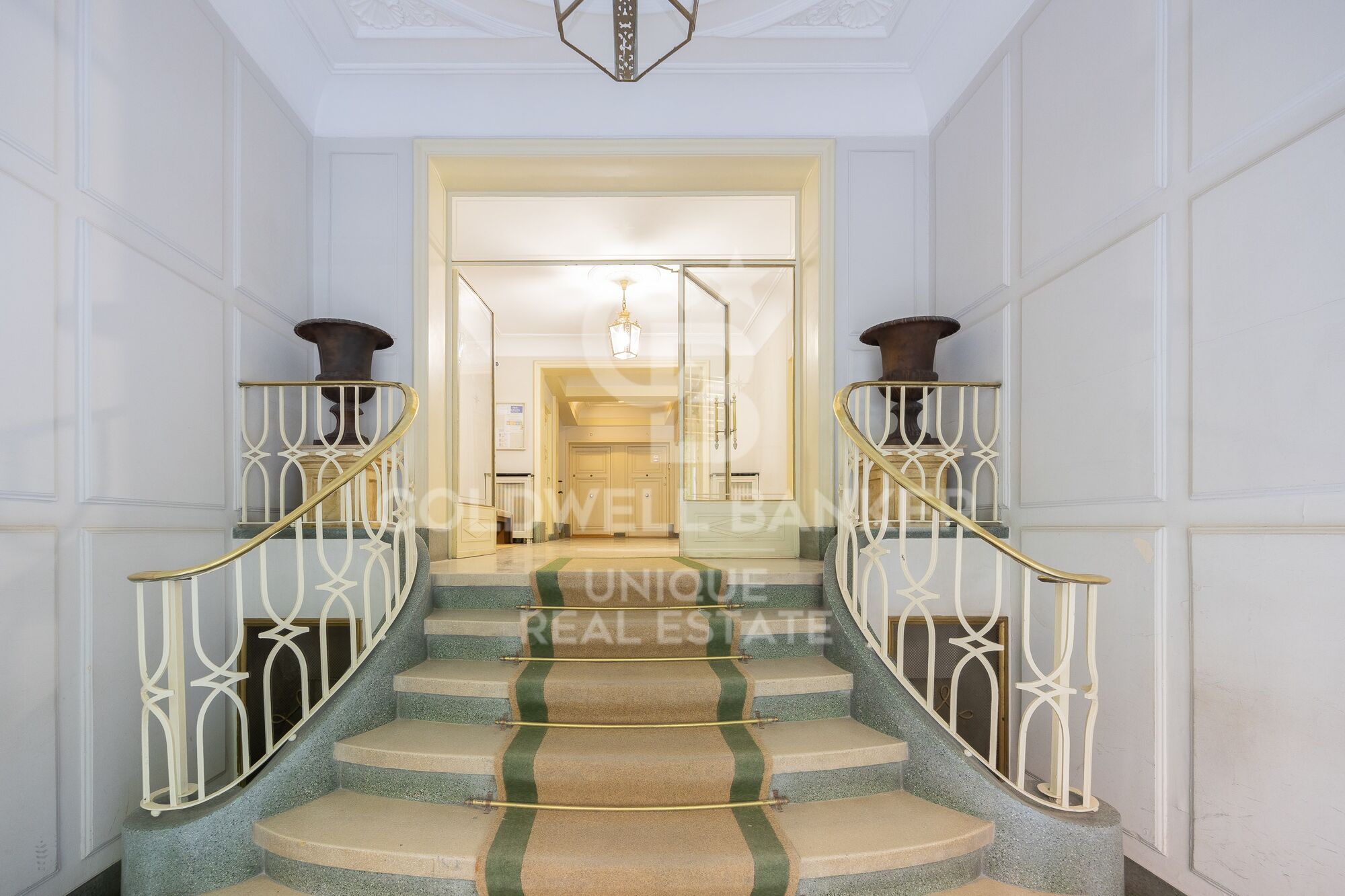 Renovated three-bedroom apartment in Castellana, Madrid