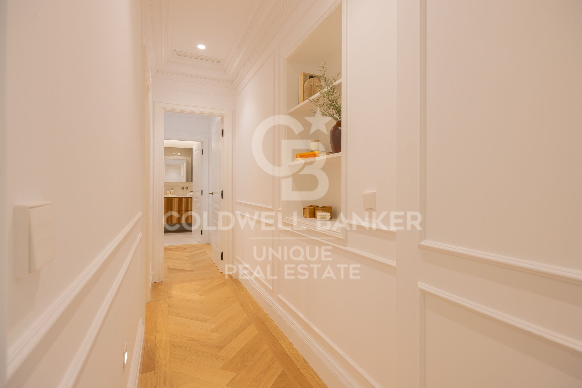 Renovated three-bedroom apartment in Castellana, Madrid