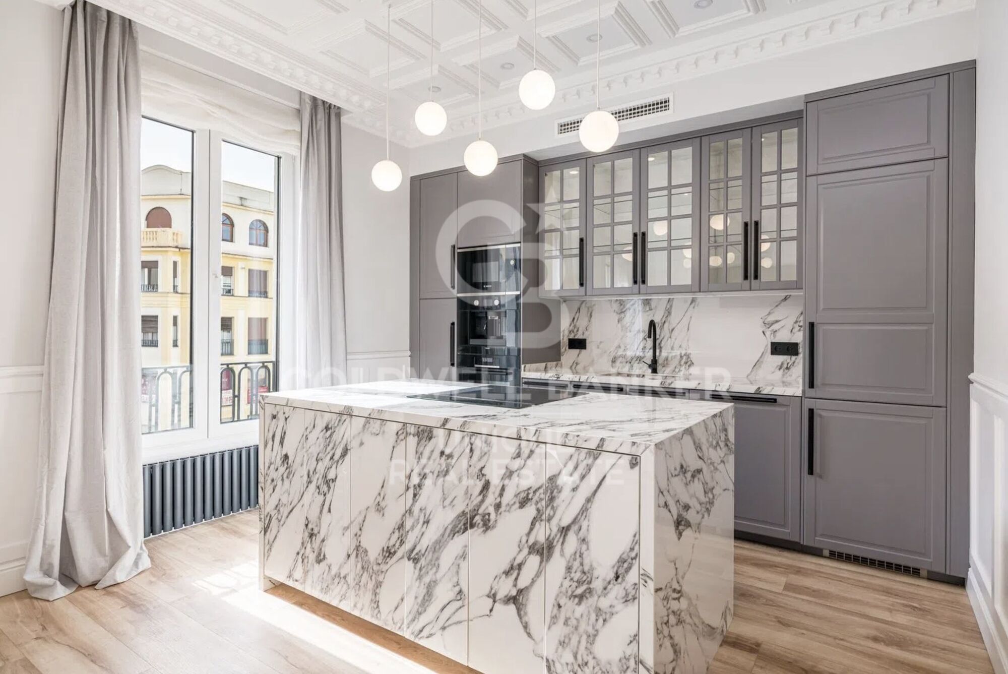 Flat 3 Bedrooms Sale Madrid