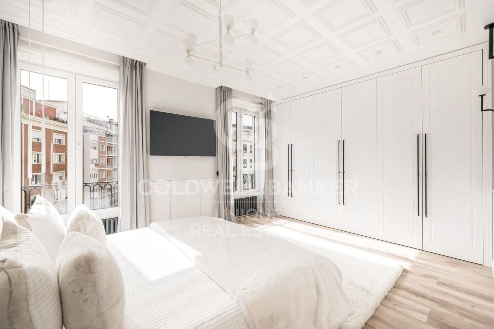 Flat 3 Bedrooms Sale Madrid