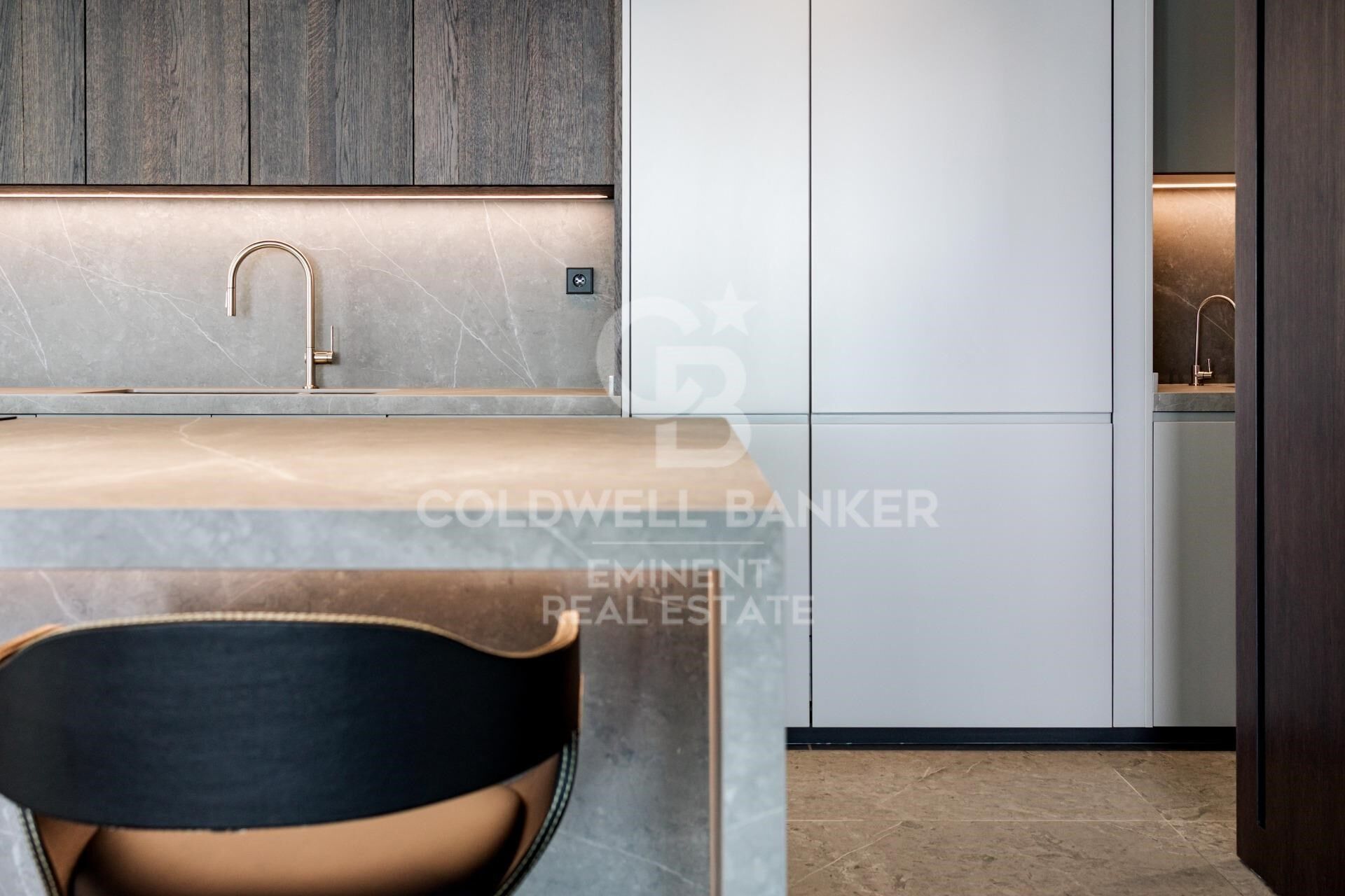 Chalet 6 Bedrooms Sale Barcelona