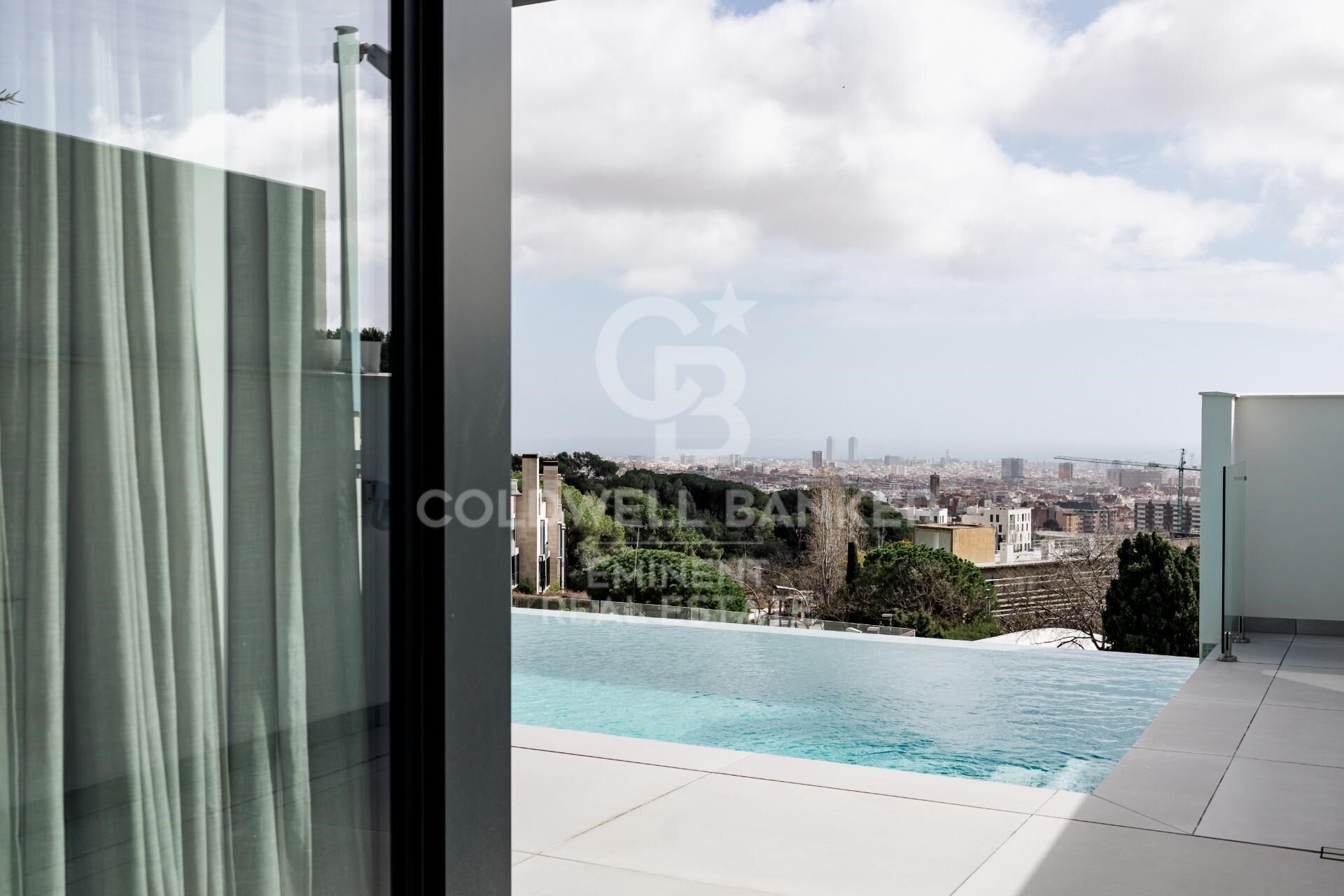 Chalet 6 Bedrooms Sale Barcelona