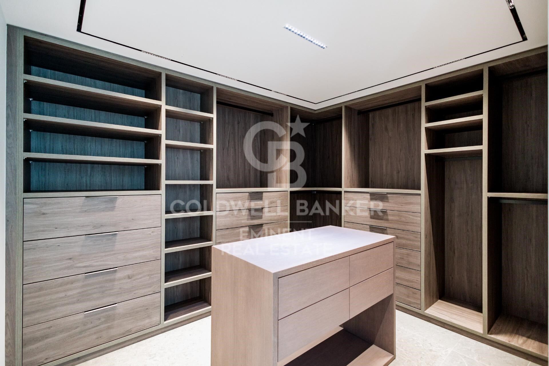 Chalet 6 Bedrooms Sale Barcelona