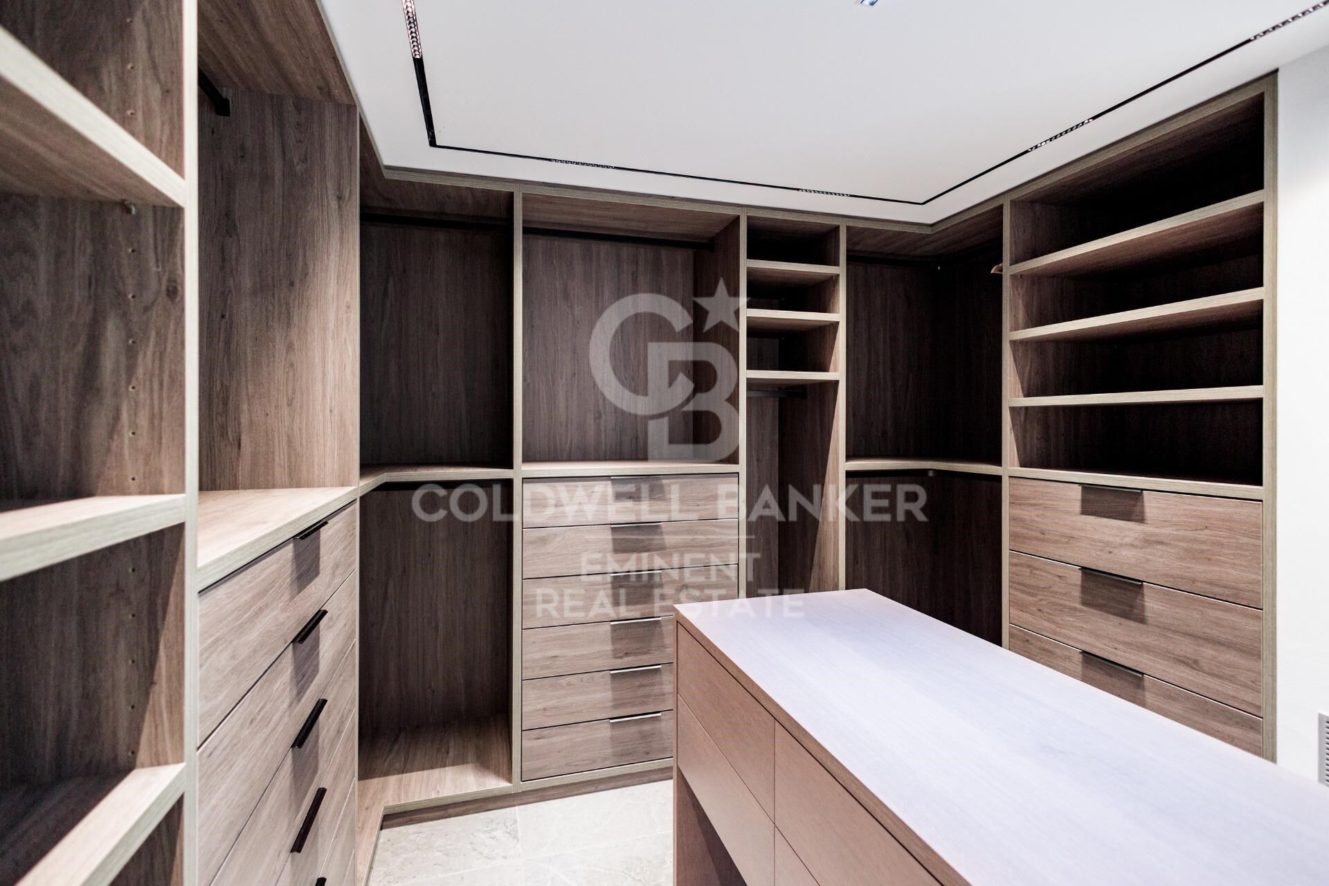 Chalet 6 Bedrooms Sale Barcelona