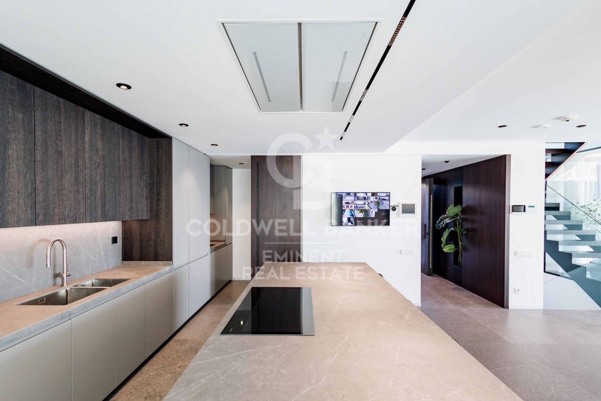 Chalet 6 Bedrooms Sale Barcelona