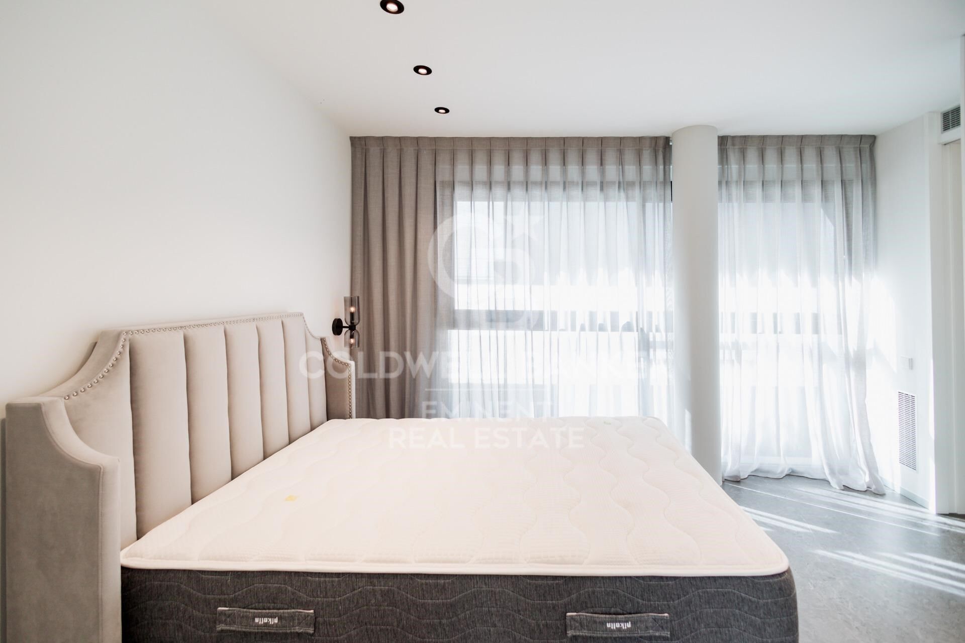 Chalet 6 Bedrooms Sale Barcelona