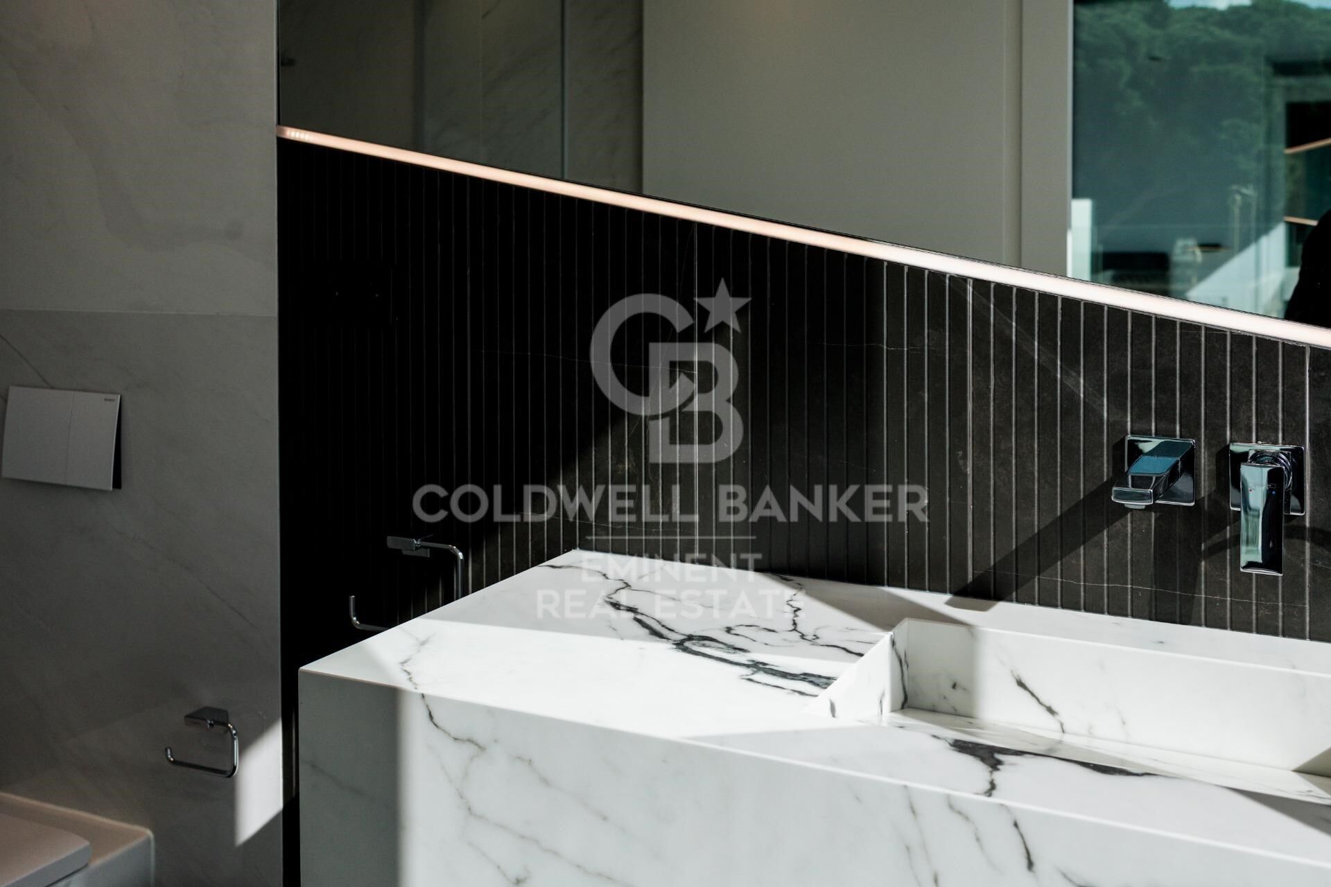 Chalet 6 Bedrooms Sale Barcelona