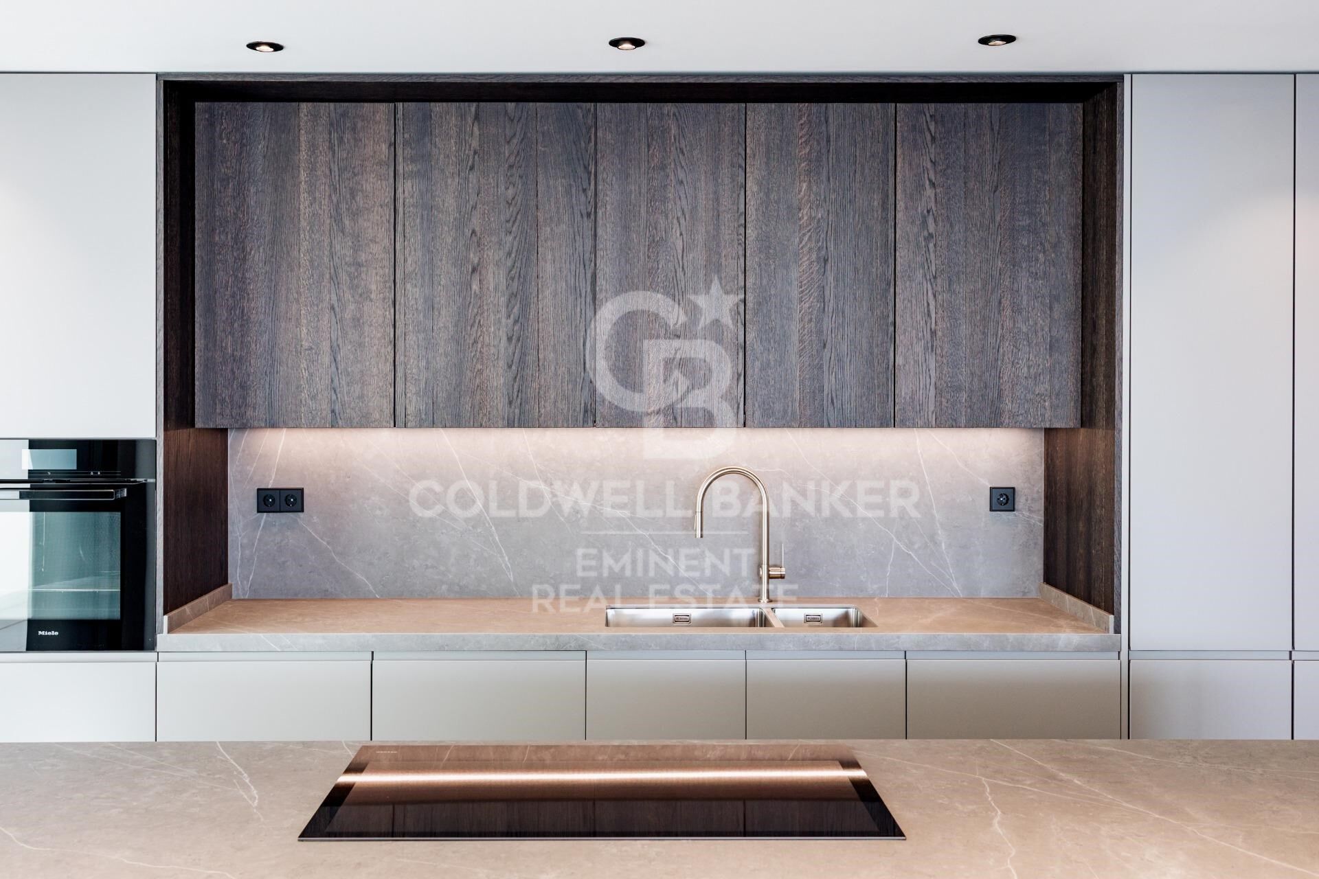 Chalet 6 Bedrooms Sale Barcelona