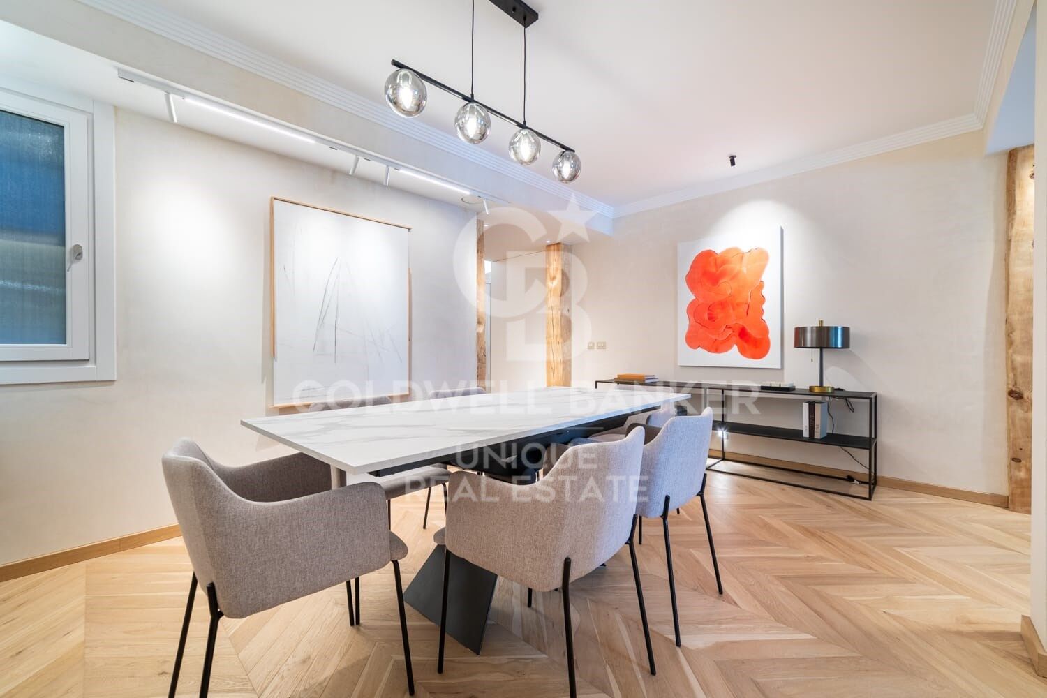 Renovated exterior apartment in Recoletos, Madrid.