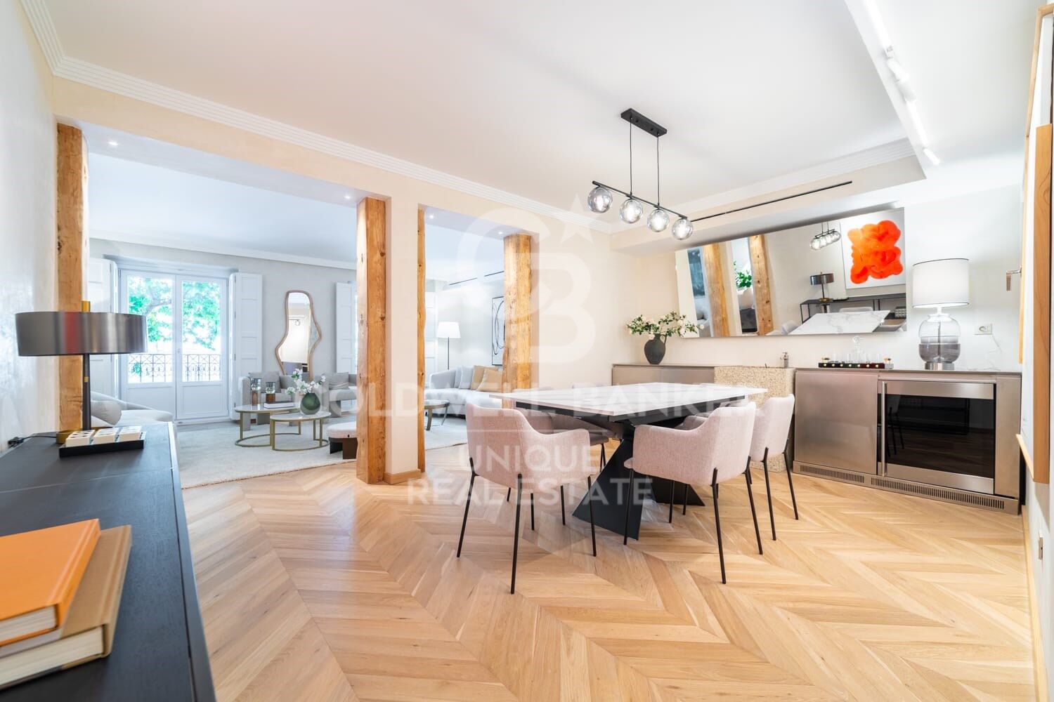Renovated exterior apartment in Recoletos, Madrid.