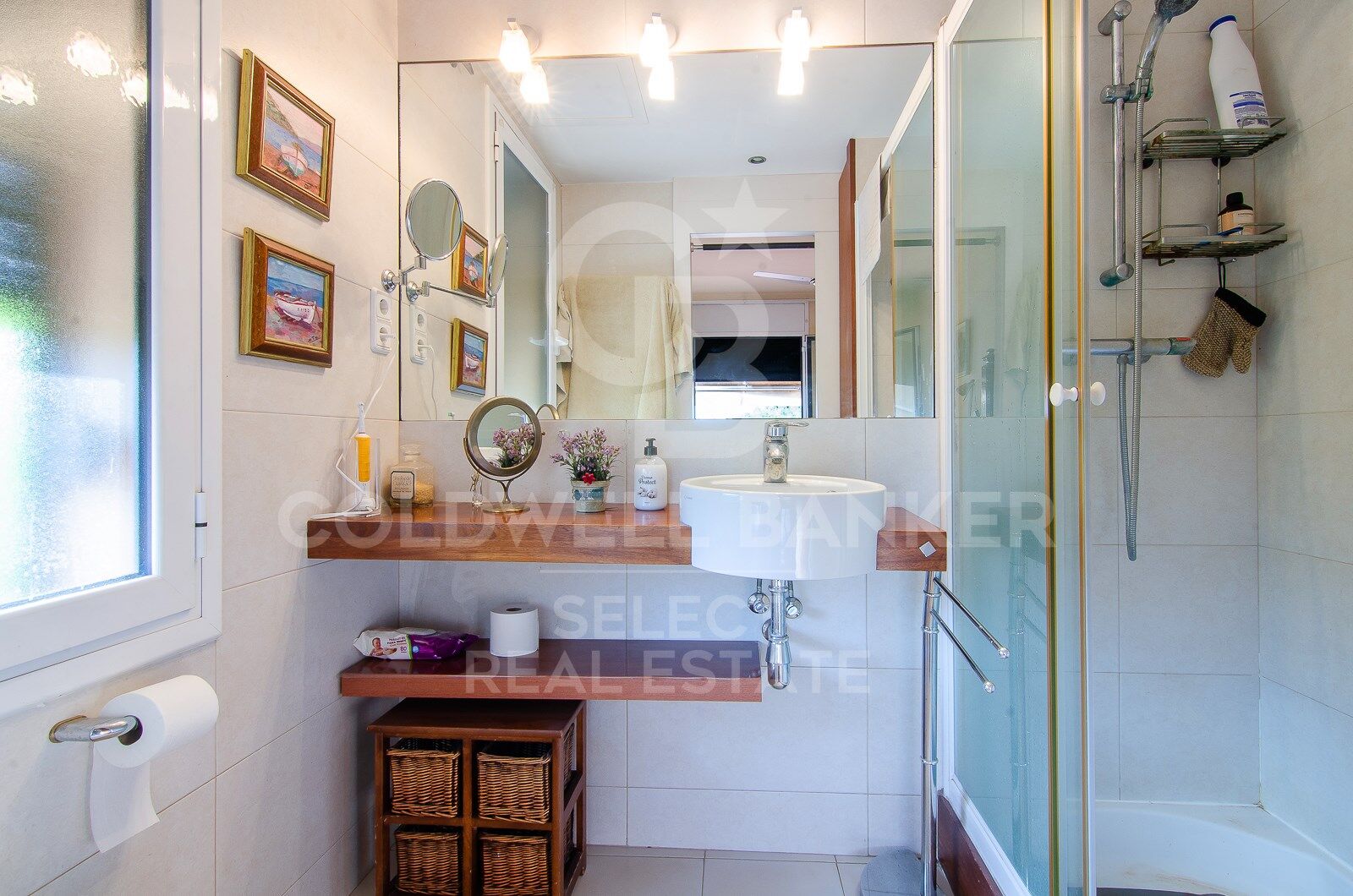 oportunidad! 2 casas adosadas + solar plano segregable al lado de la estación de Bellaterra