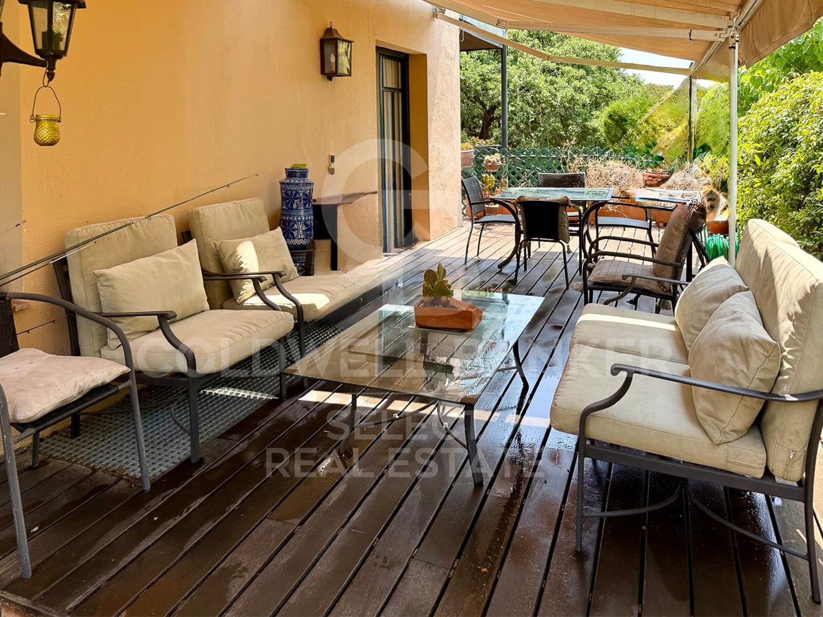 oportunidad! 2 casas adosadas + solar plano segregable al lado de la estación de Bellaterra