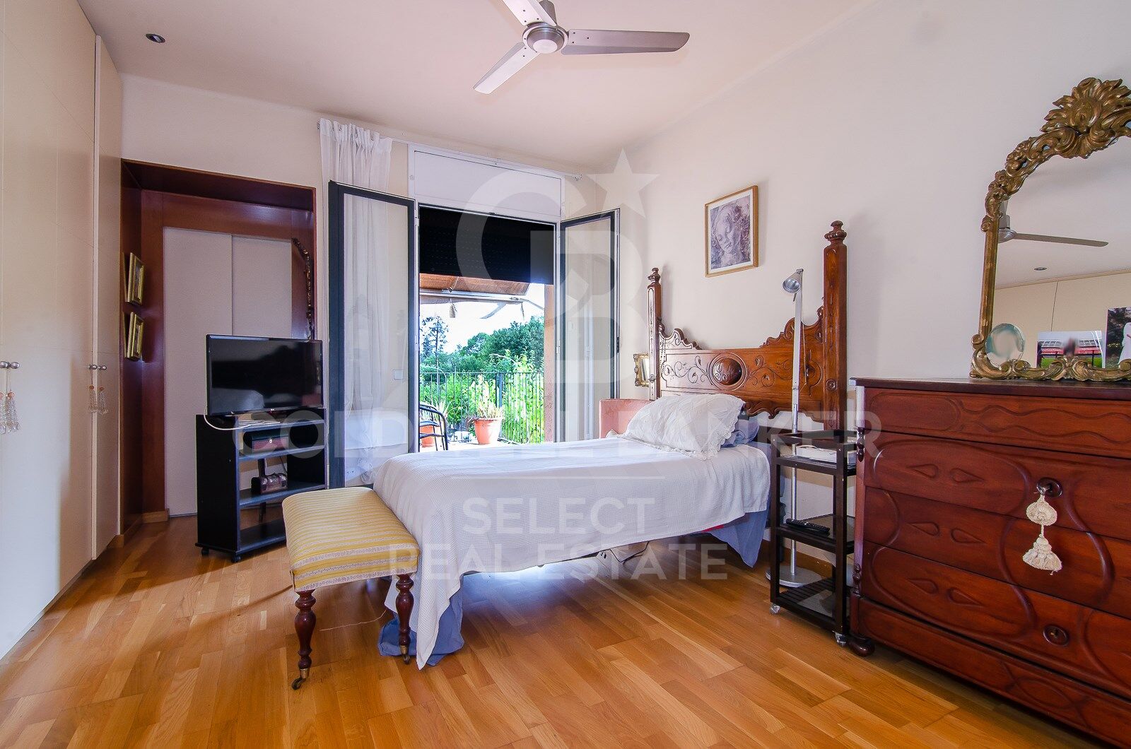 oportunidad! 2 casas adosadas + solar plano segregable al lado de la estación de Bellaterra
