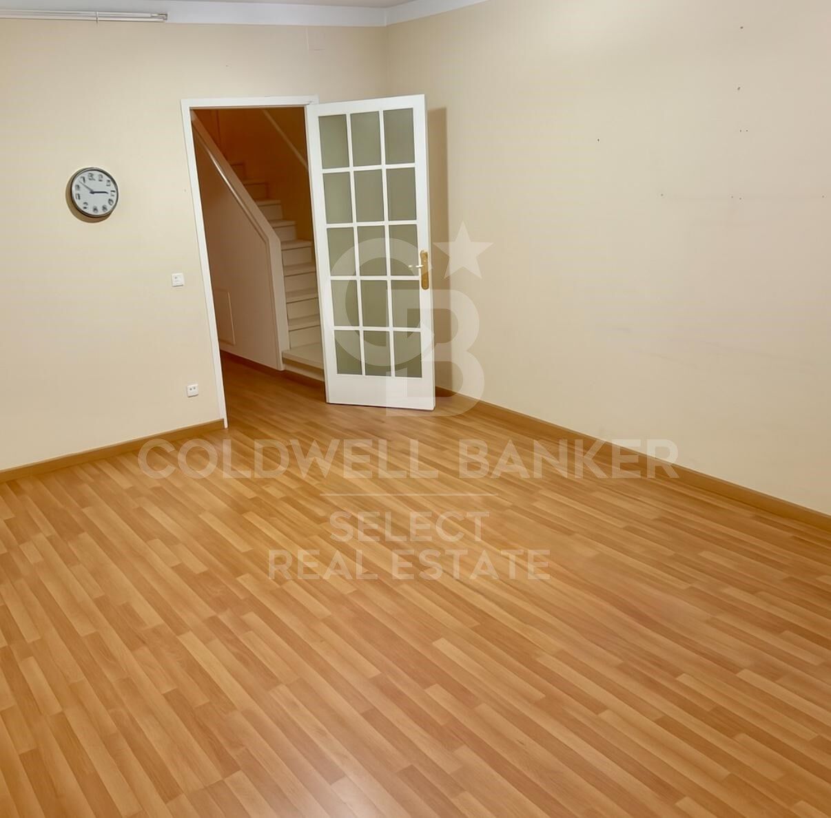 oportunidad! 2 casas adosadas + solar plano segregable al lado de la estación de Bellaterra