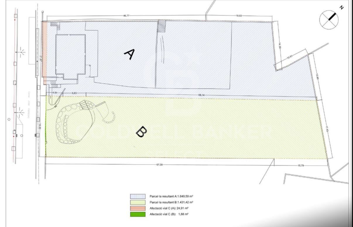 oportunidad! 2 casas adosadas + solar plano segregable al lado de la estación de Bellaterra