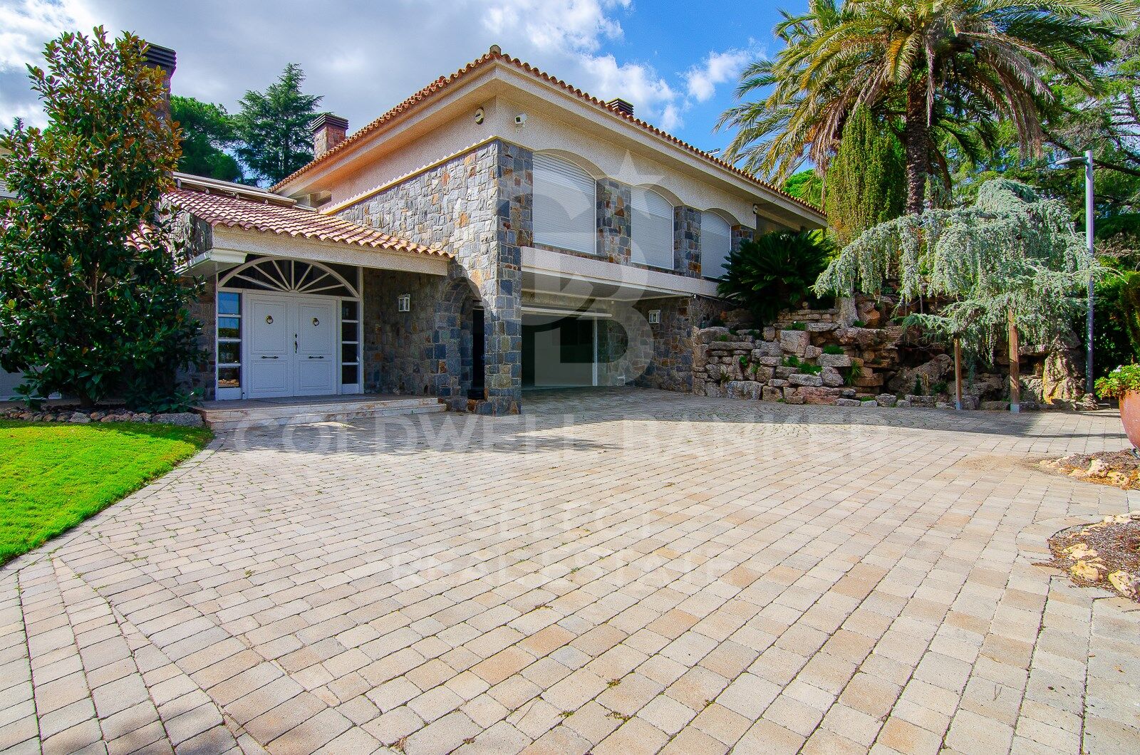 Casa Magnífica y señorial en Bellaterra