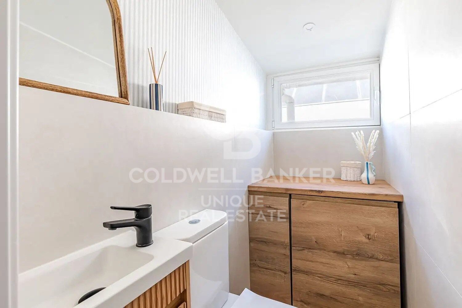 Flat 2 Bedrooms Sale Madrid