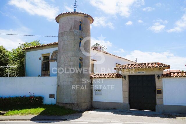 Propiedad del siglo XVIII en Lorbé, Oleiros