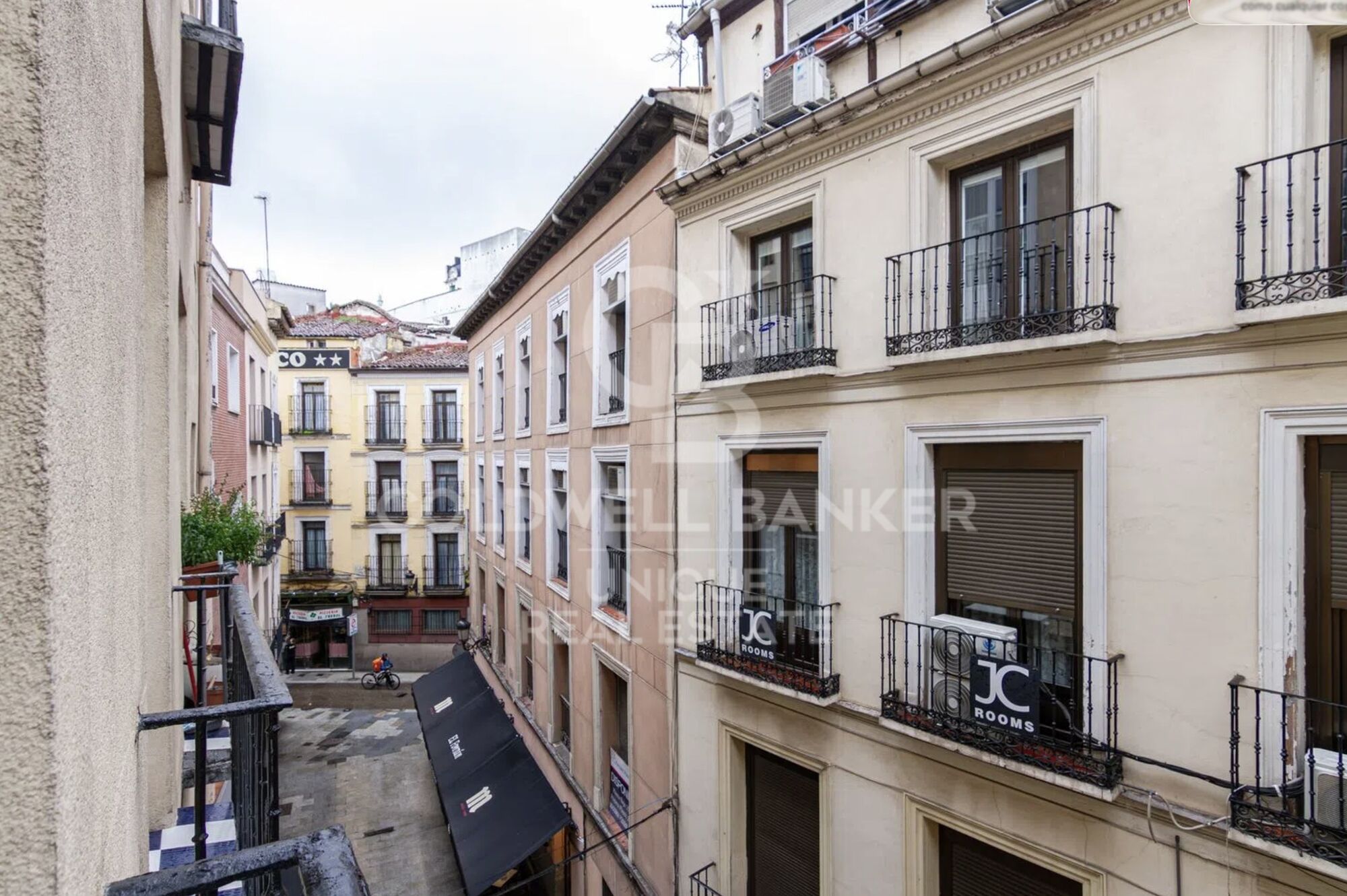 Renovated exterior flat in the centre of Madrid