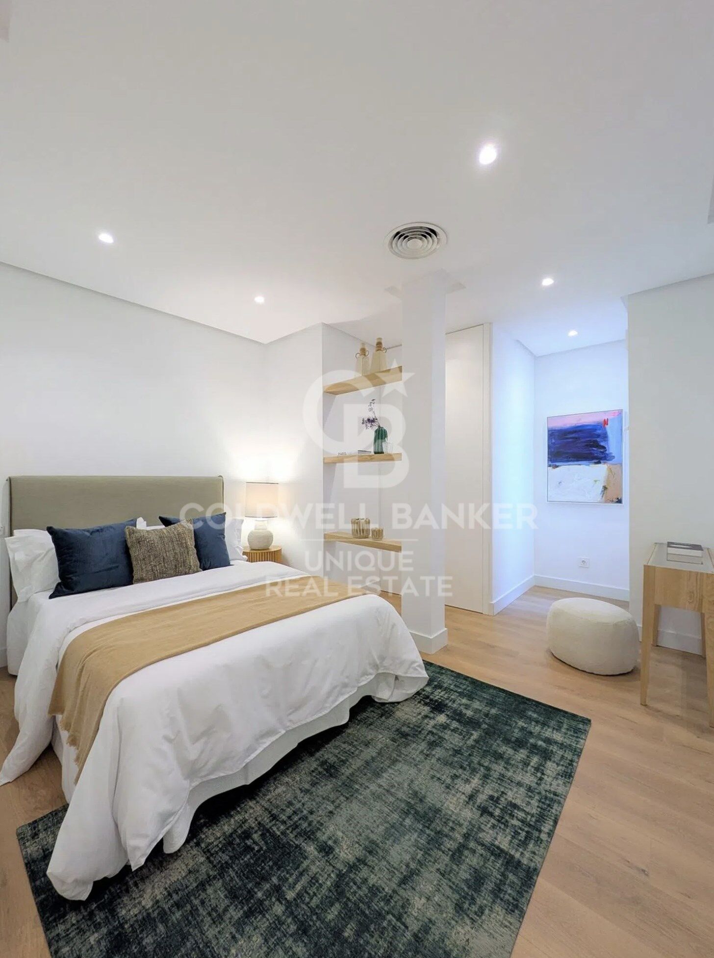 Renovated exterior flat in the centre of Madrid