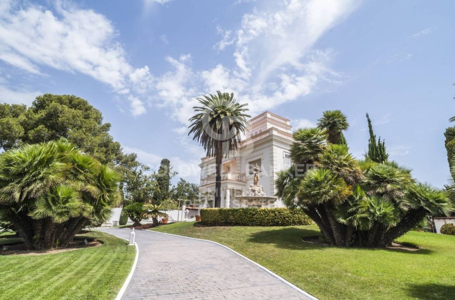 Villa 9 Bedrooms Sale Esplugues de Llobregat