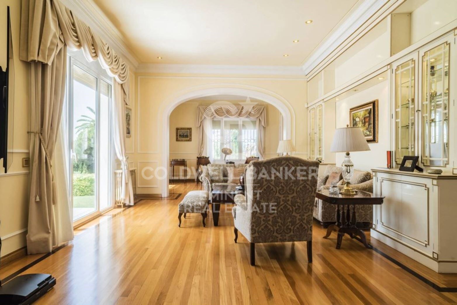 Villa 9 Bedrooms Sale Esplugues de Llobregat