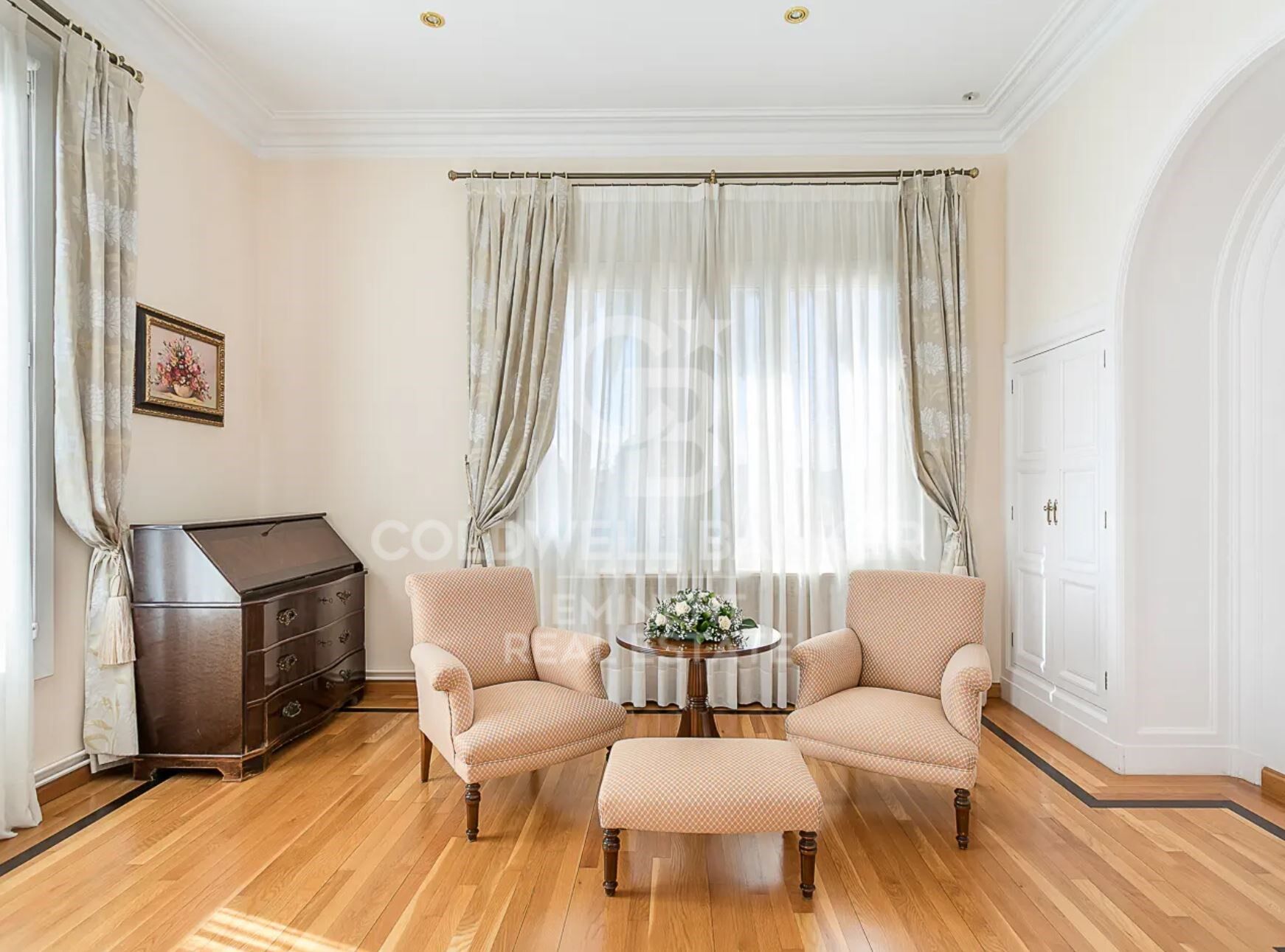 Villa 9 Bedrooms Sale Esplugues de Llobregat