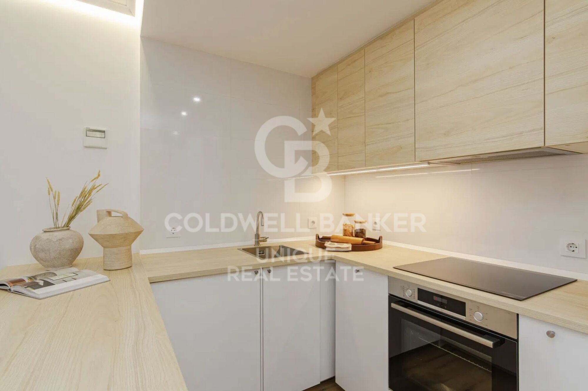 Renovated penthouse with terrace in Malasaña, Madrid