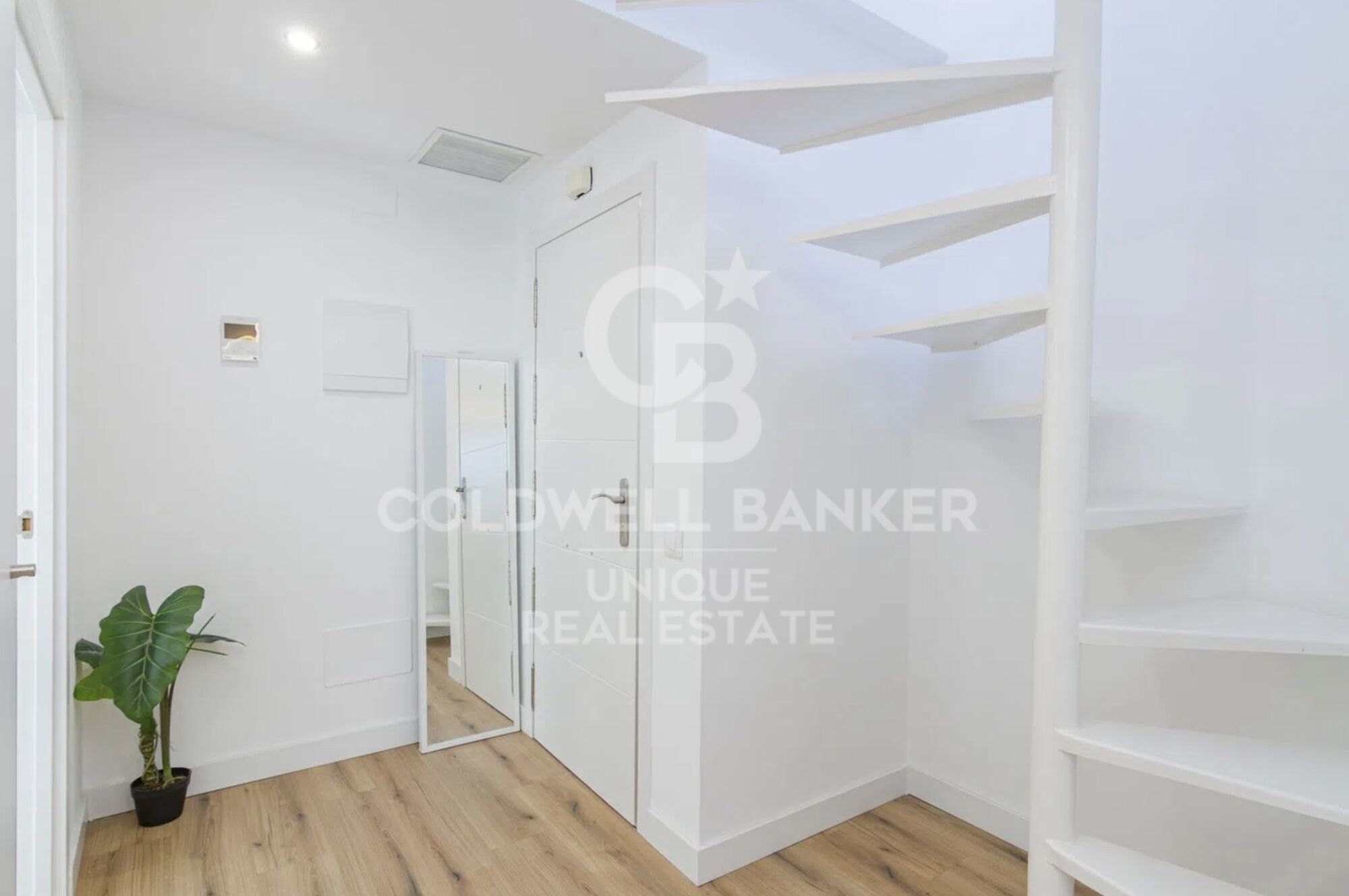 Renovated penthouse with terrace in Malasaña, Madrid
