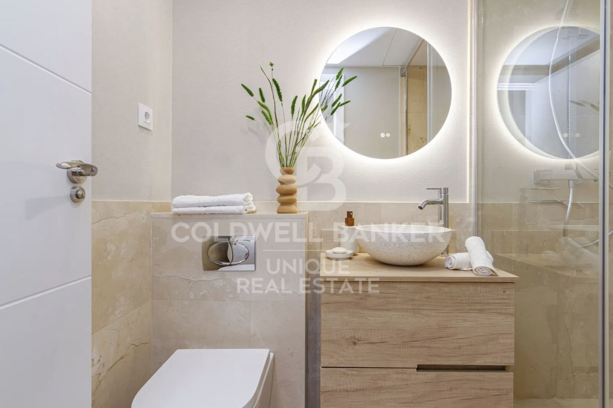 Renovated penthouse with terrace in Malasaña, Madrid