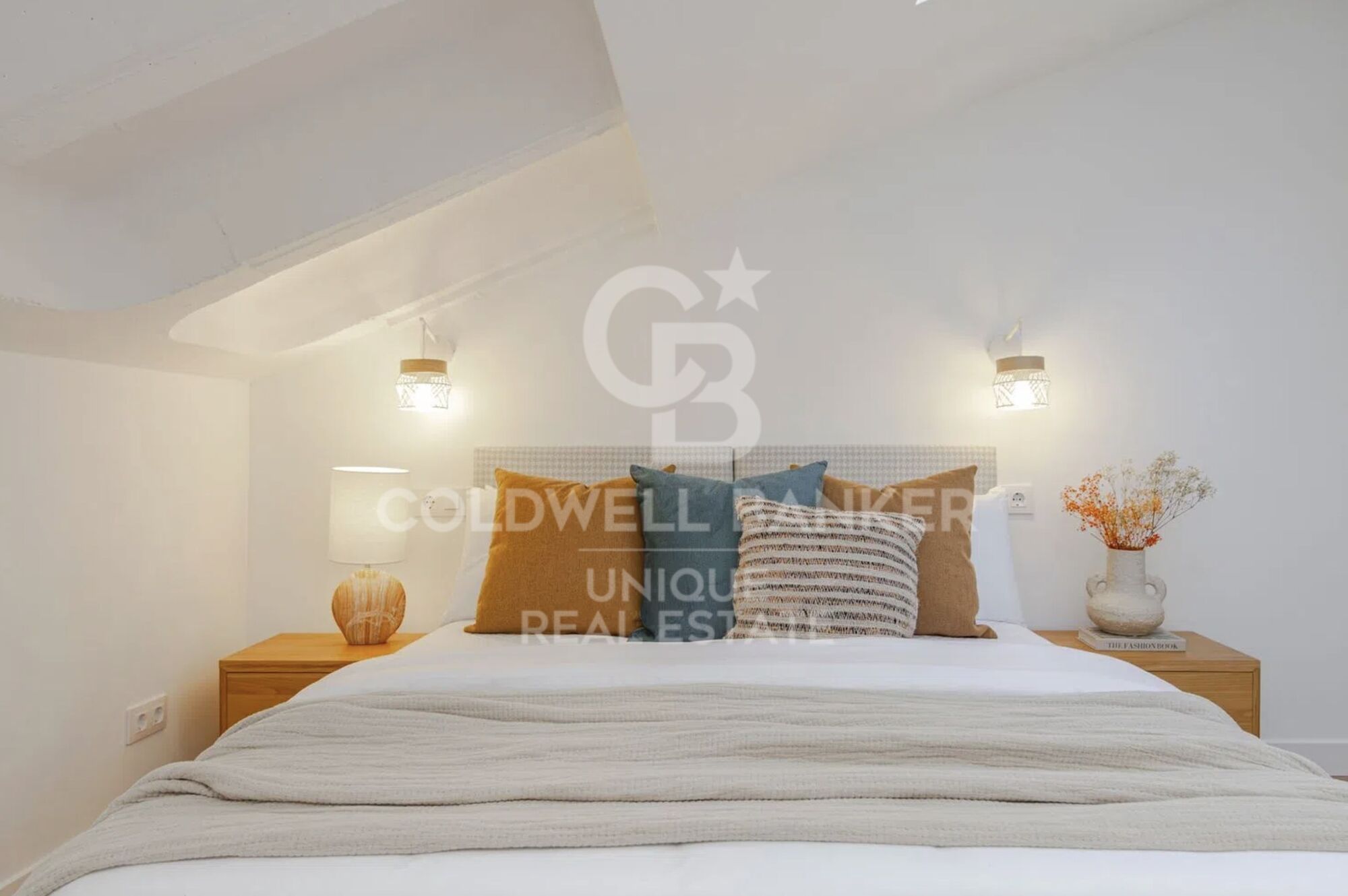 Renovated penthouse with terrace in Malasaña, Madrid