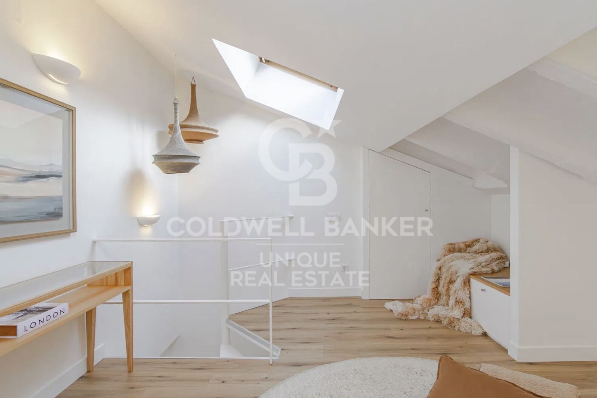 Renovated penthouse with terrace in Malasaña, Madrid