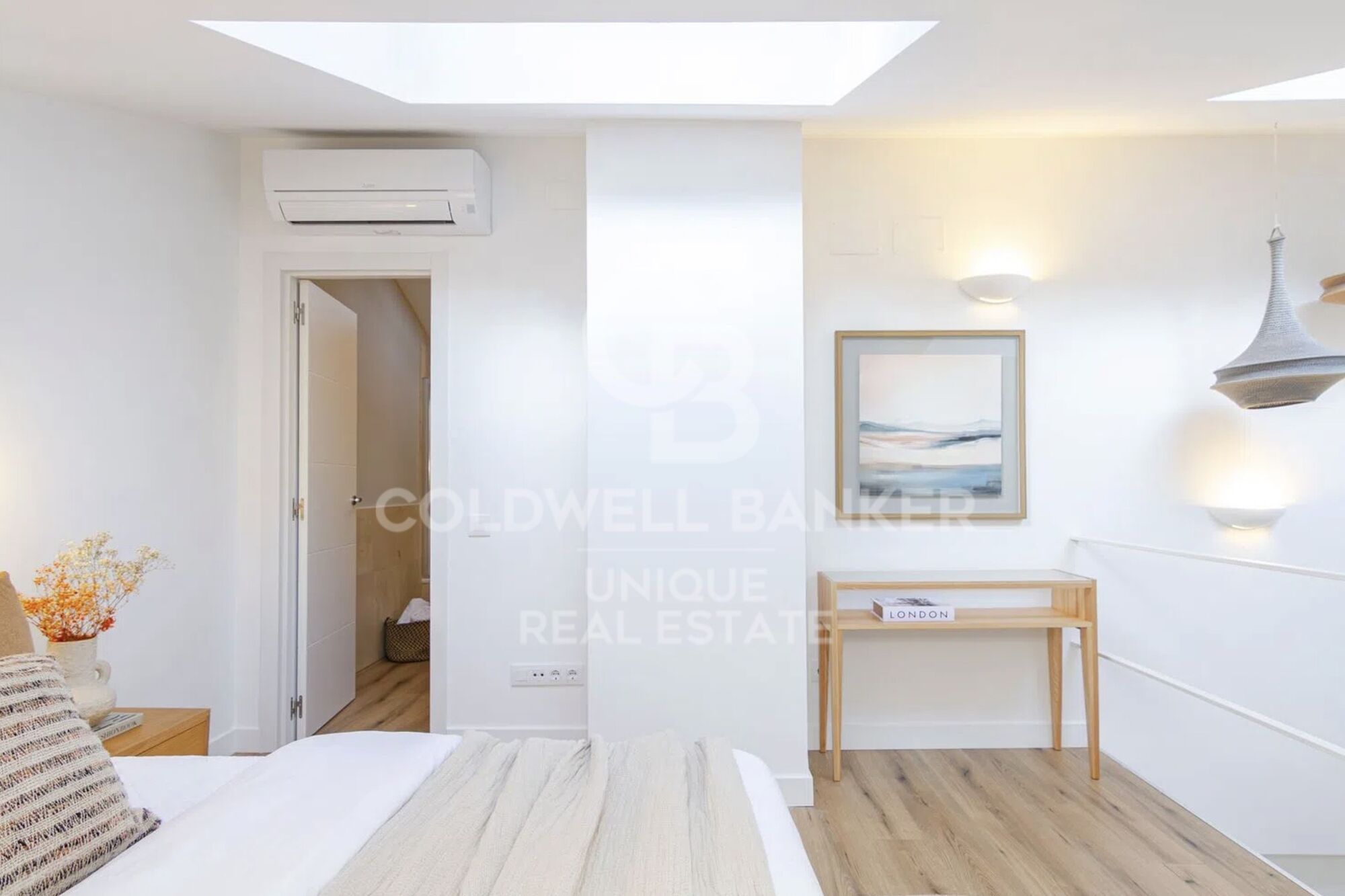 Renovated penthouse with terrace in Malasaña, Madrid