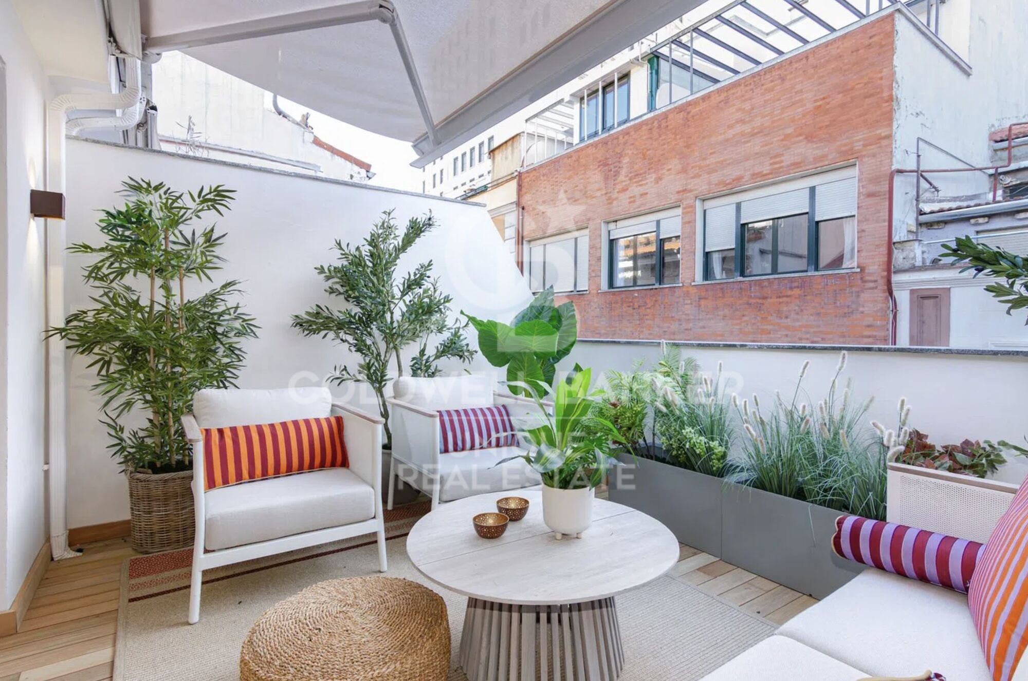 Renovated penthouse with terrace in Malasaña, Madrid