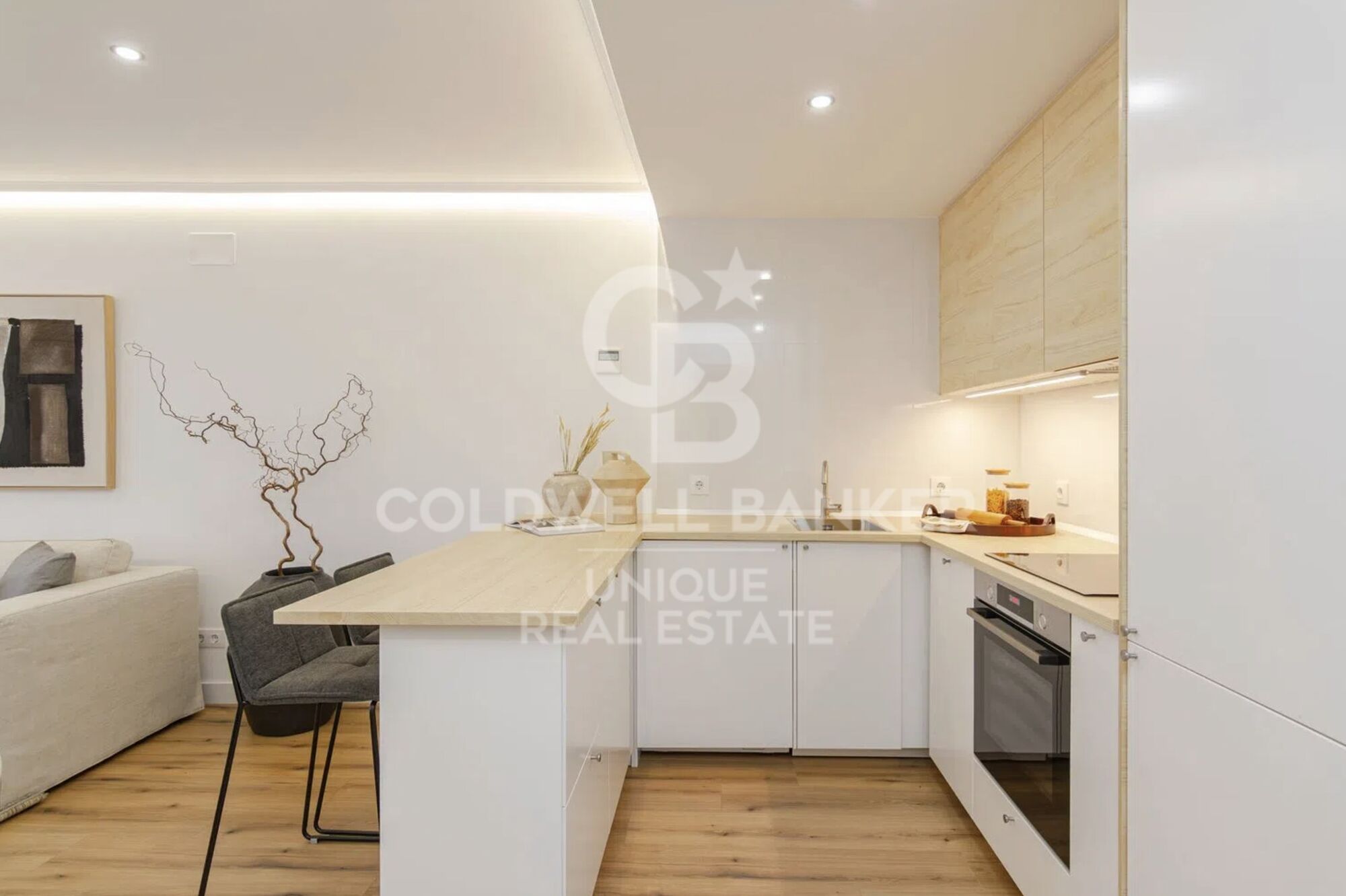 Renovated penthouse with terrace in Malasaña, Madrid