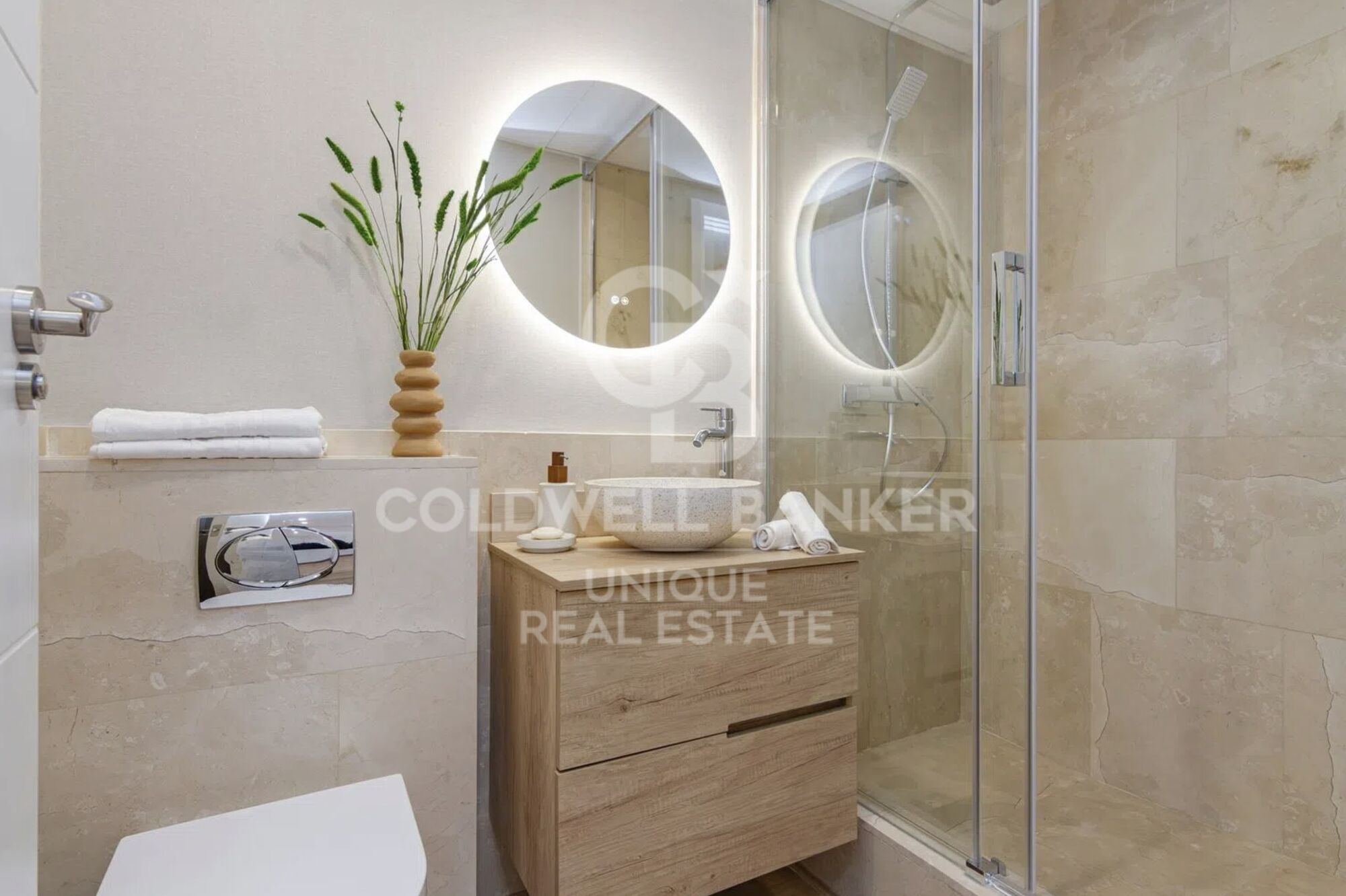 Renovated penthouse with terrace in Malasaña, Madrid