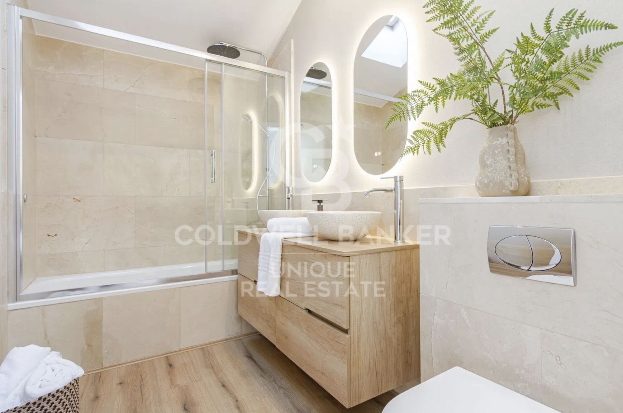 Renovated penthouse with terrace in Malasaña, Madrid