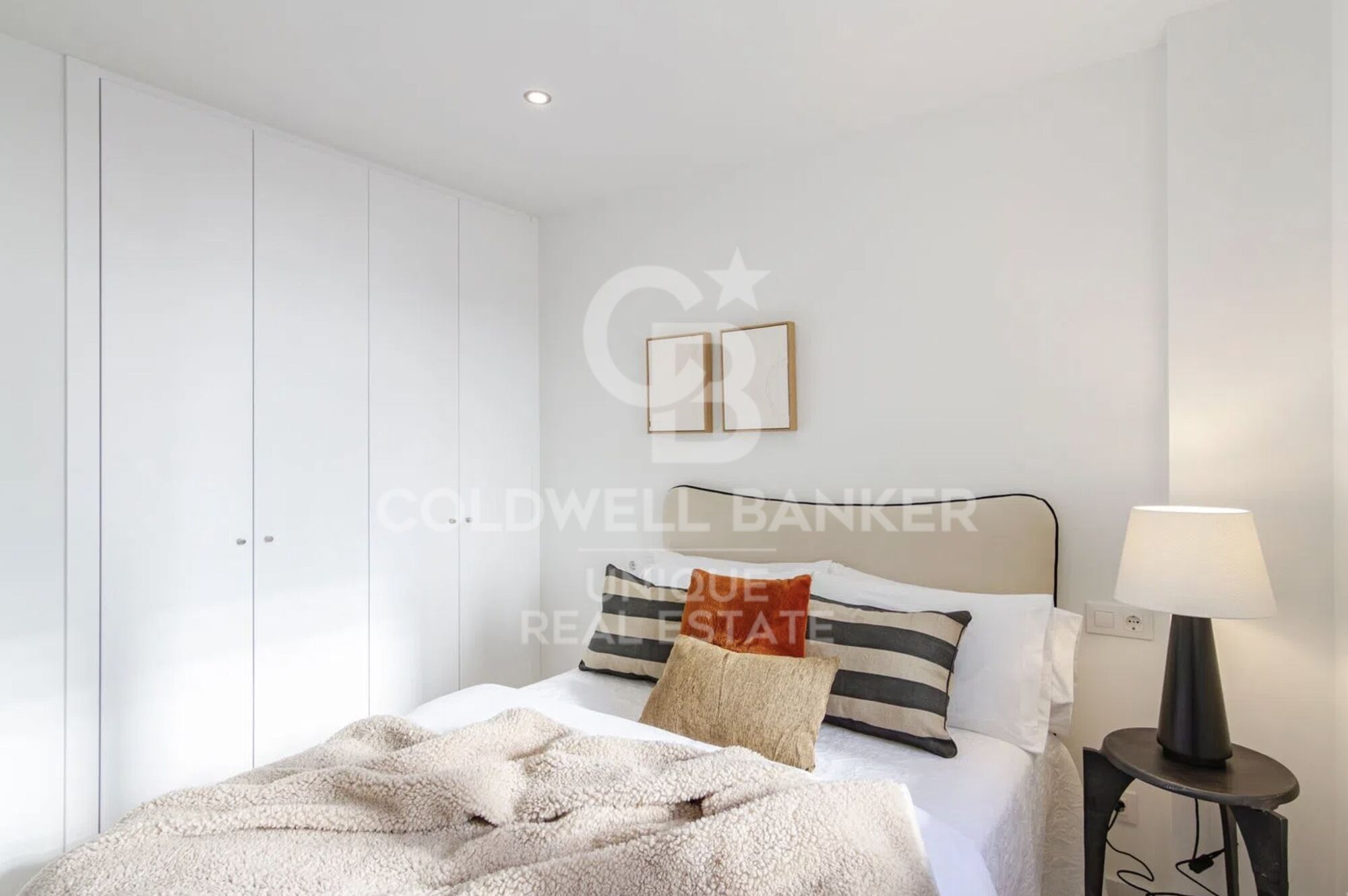 Renovated penthouse with terrace in Malasaña, Madrid