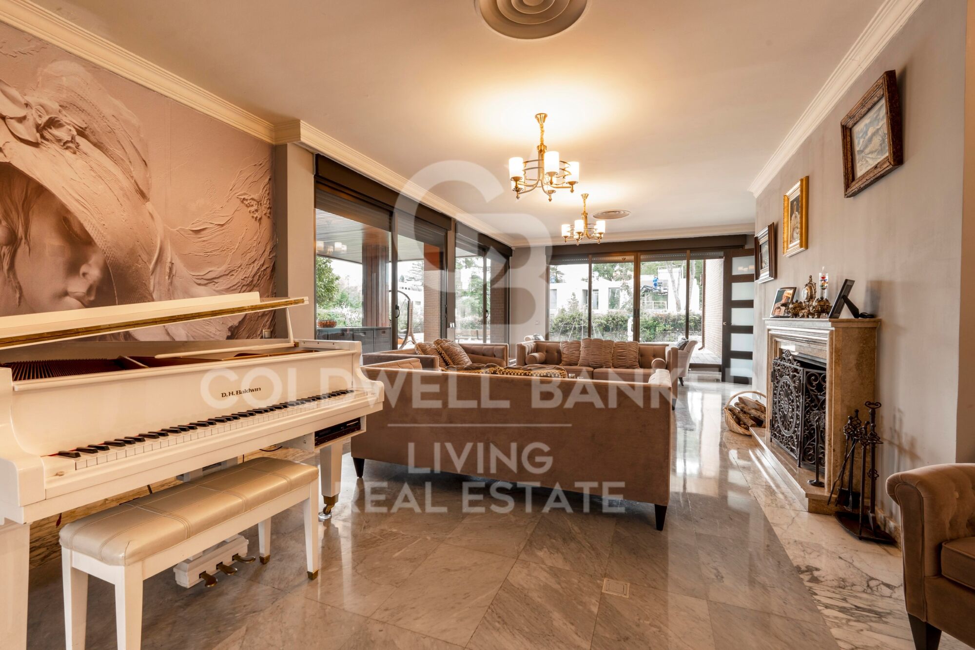 House 9 Bedrooms Sale Madrid