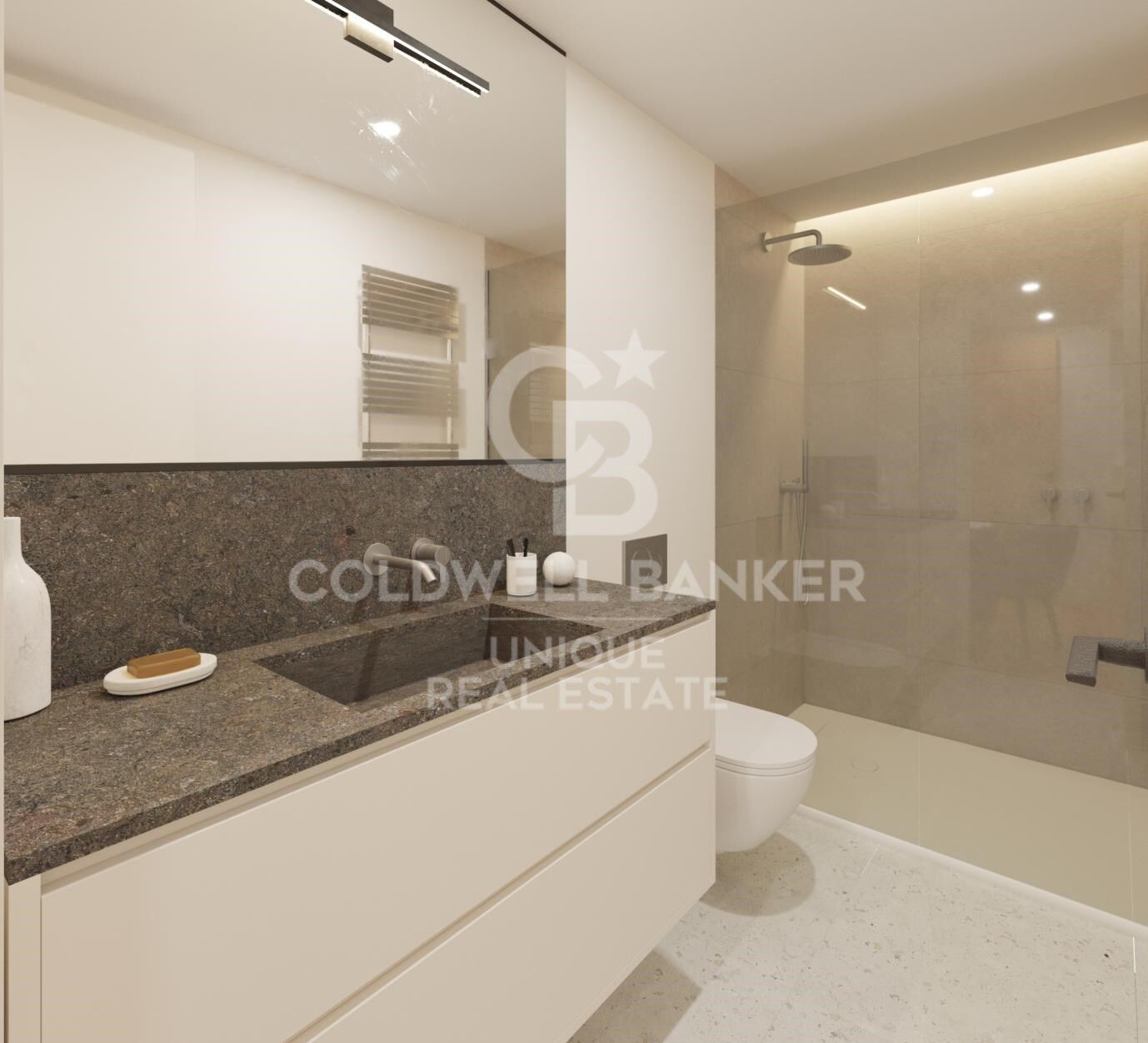 Renovated exterior flat with terrace, garage and storage room in Recoletos, Madrid