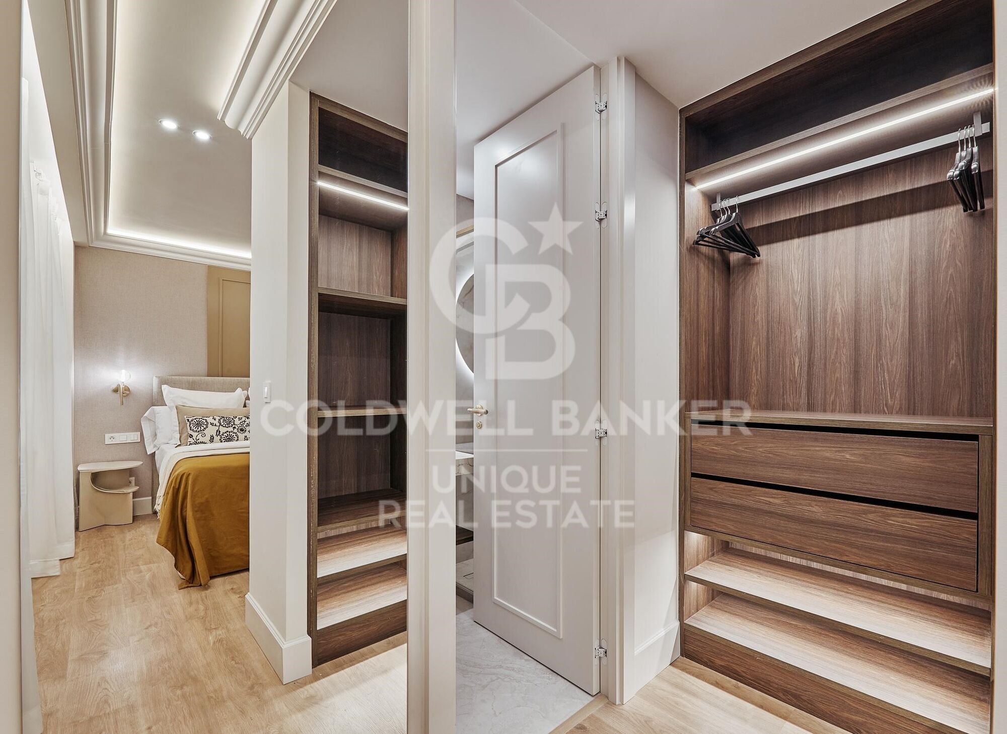 Renovated exterior apartment in Recoletos, Madrid