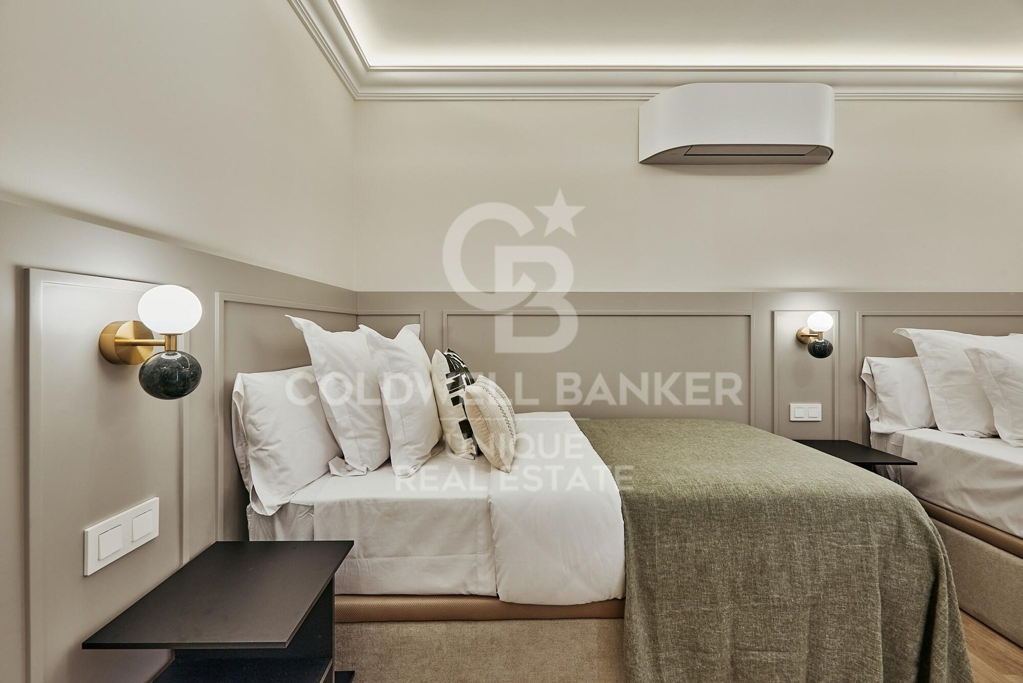 Renovated exterior apartment in Recoletos, Madrid