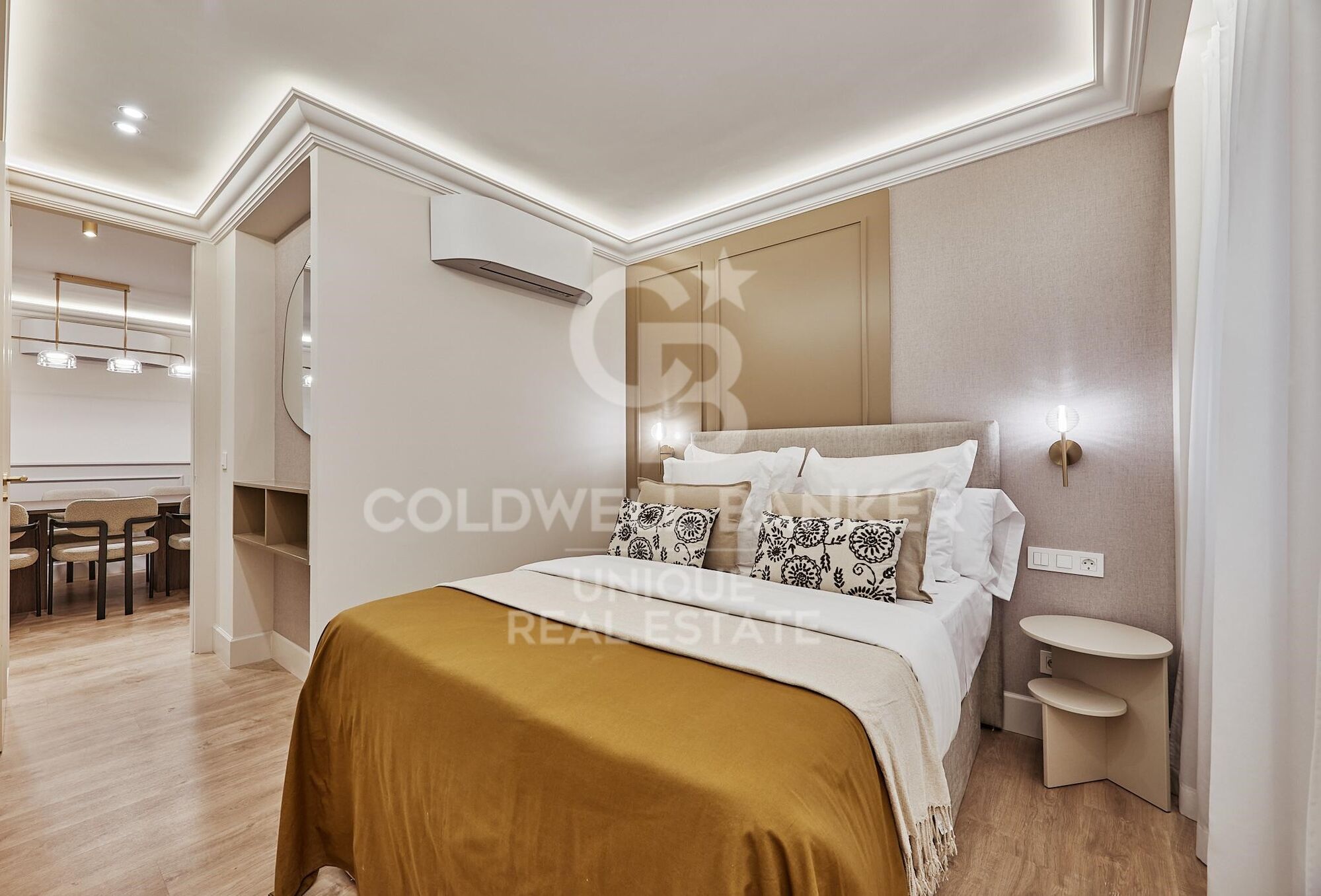 Renovated exterior apartment in Recoletos, Madrid
