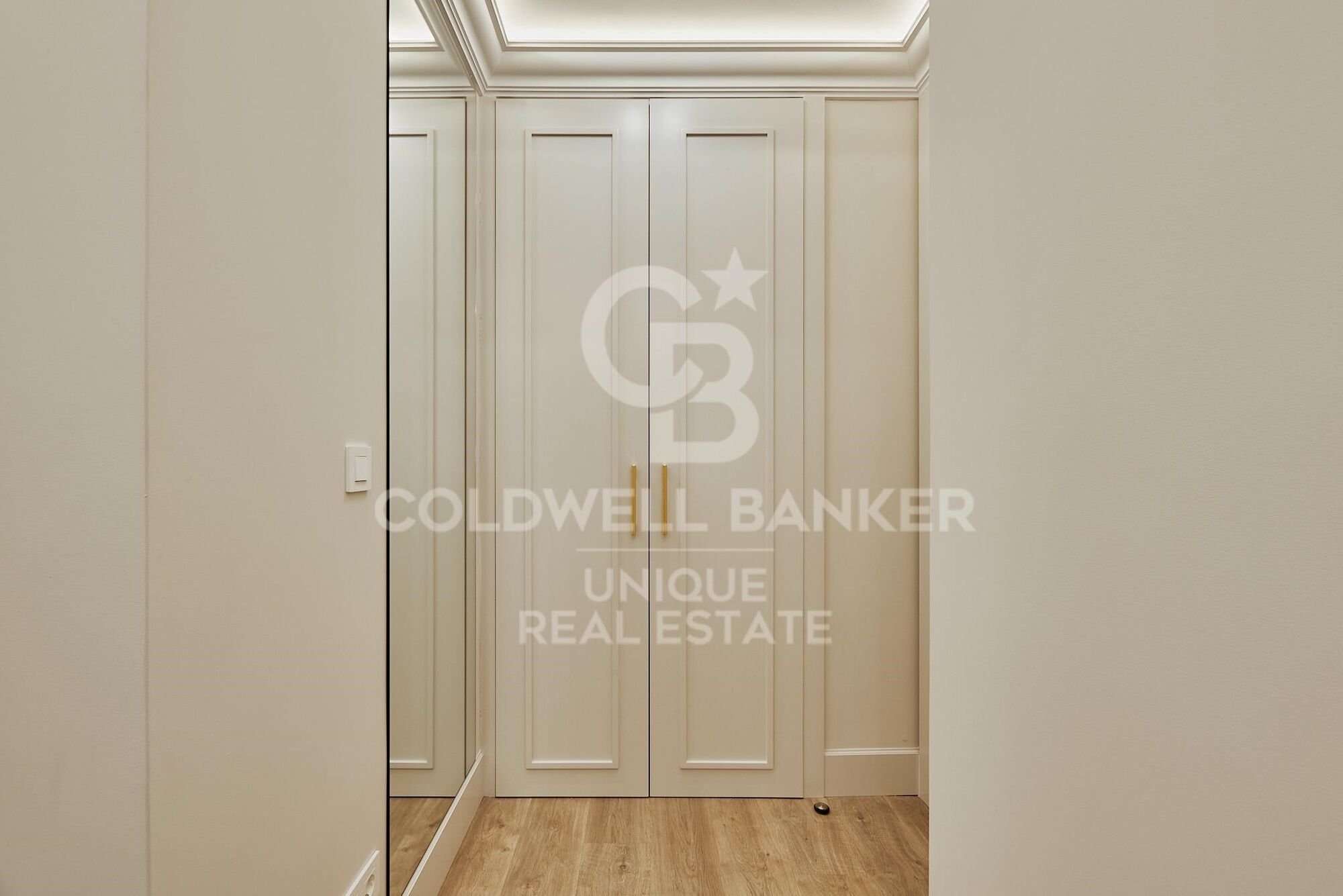 Renovated exterior apartment in Recoletos, Madrid